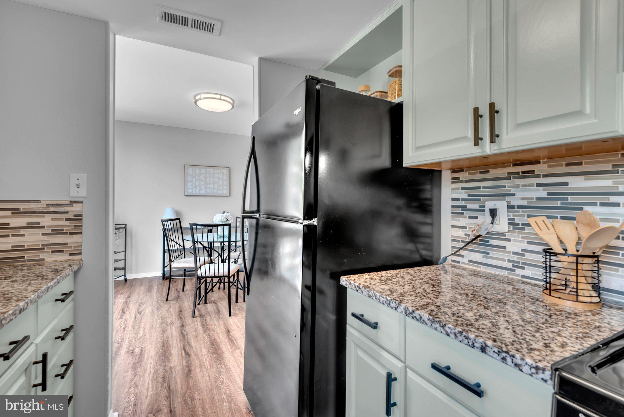 VILLAGE OF WILDE LAKE - Residential