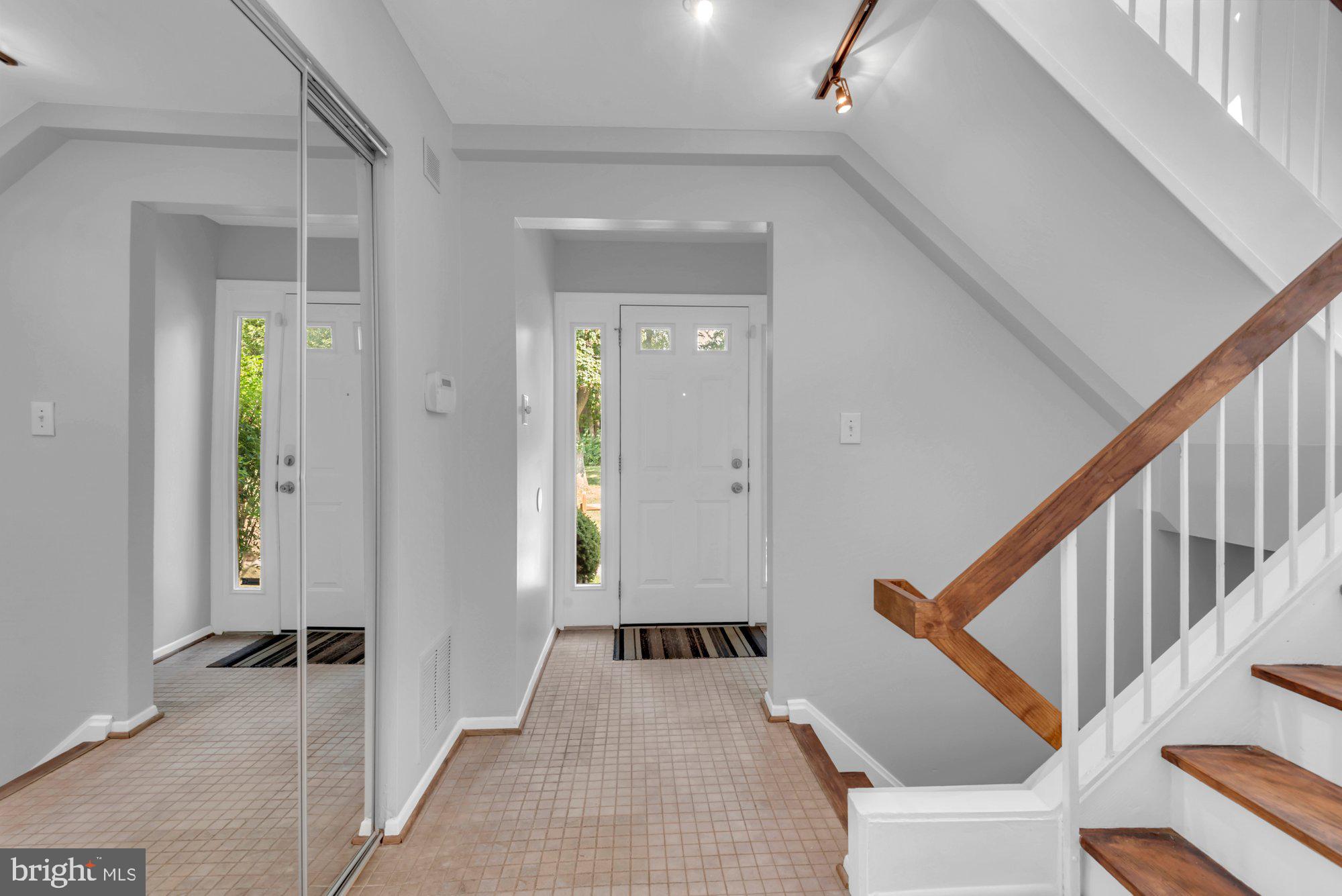 VILLAGE OF WILDE LAKE - Residential