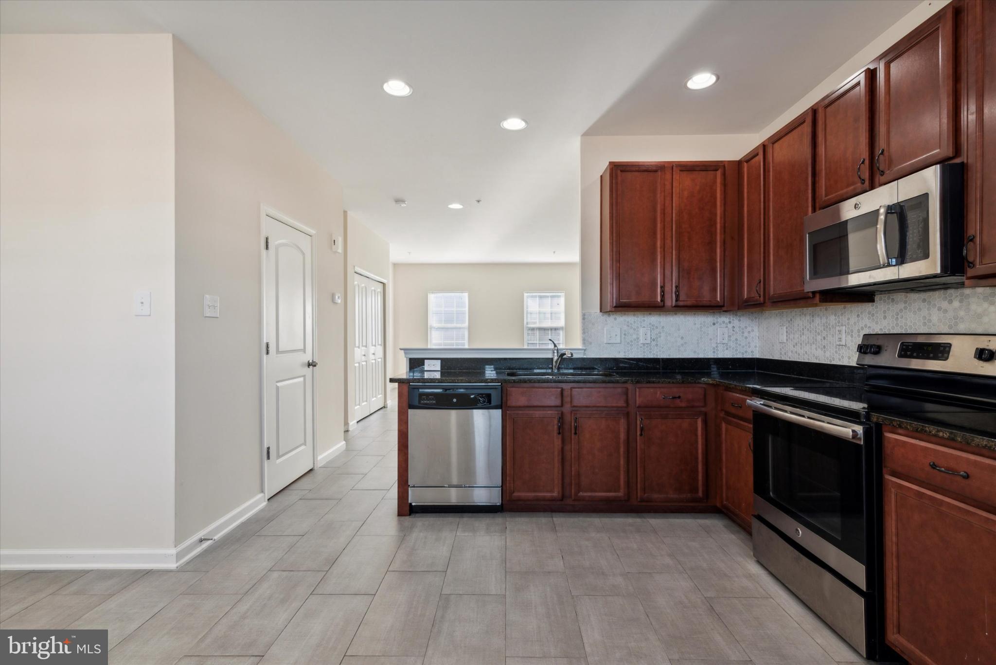 MERCER CT - Residential Lease