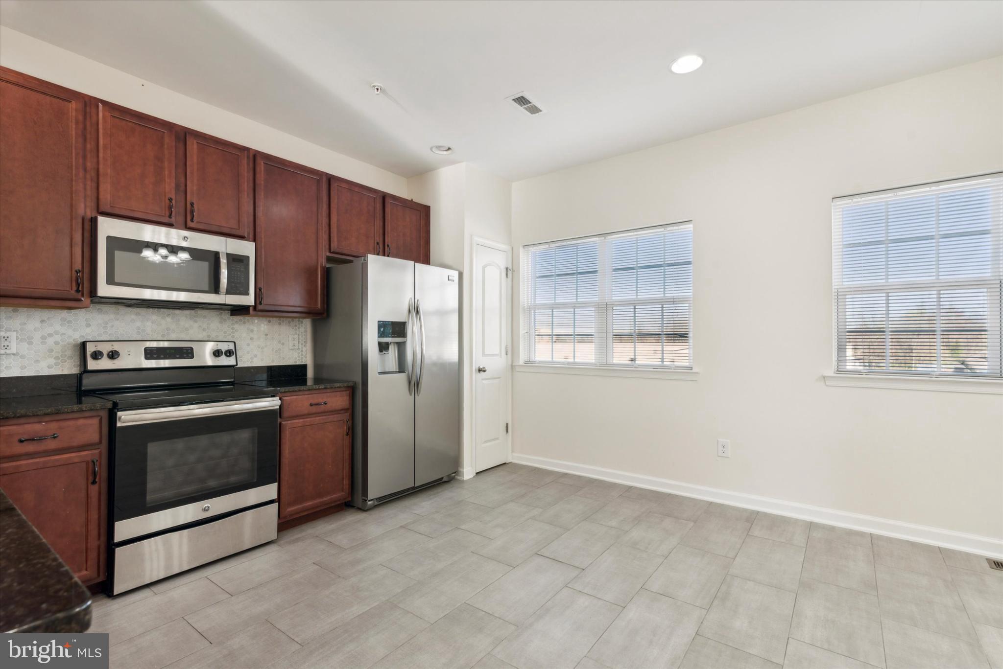 MERCER CT - Residential Lease