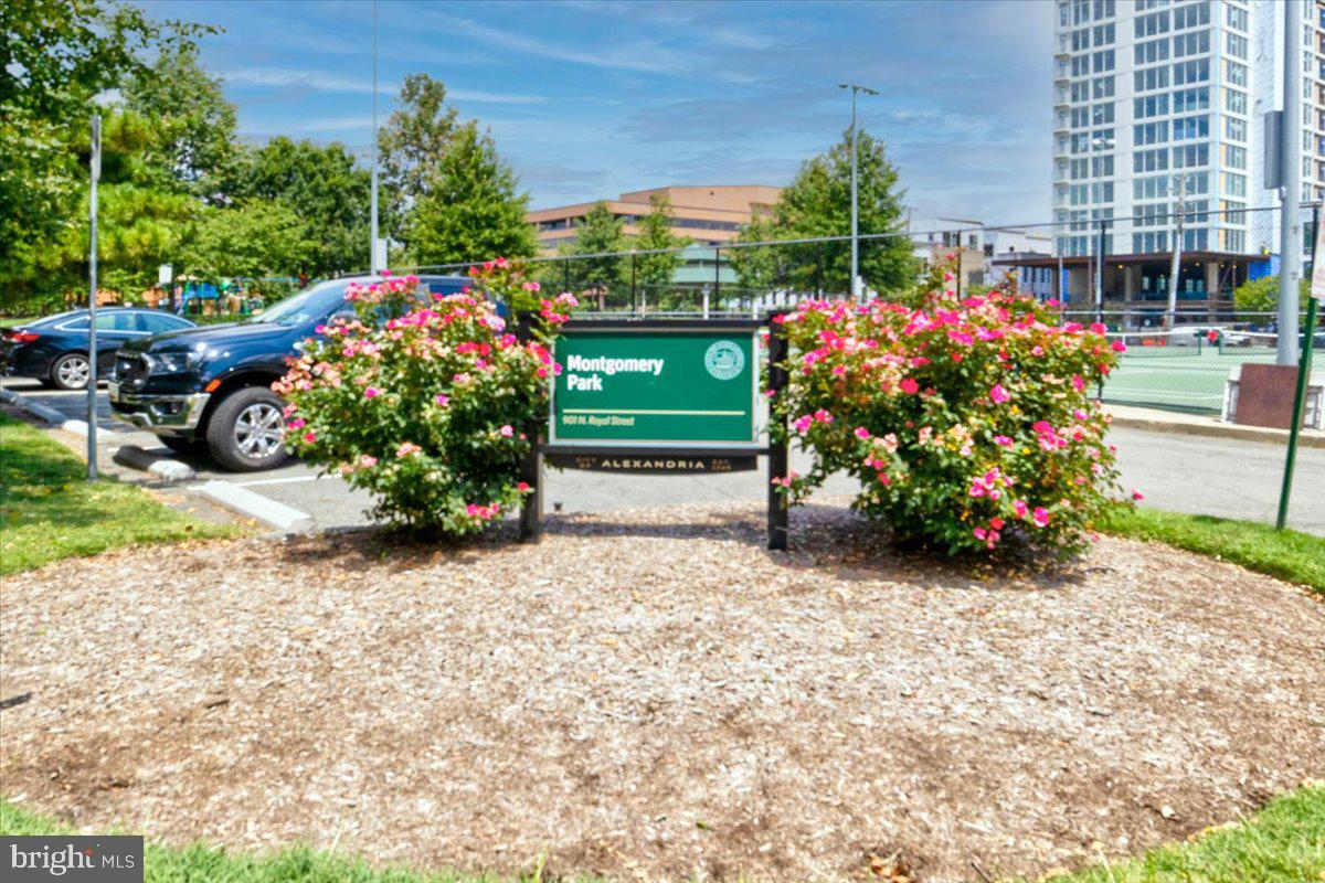 ABINGDON ROW - Residential Lease