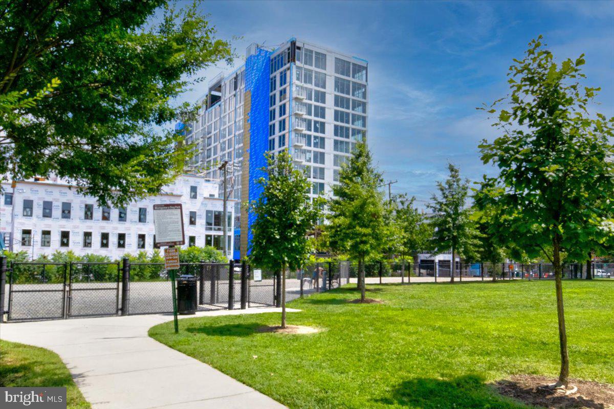 ABINGDON ROW - Residential Lease