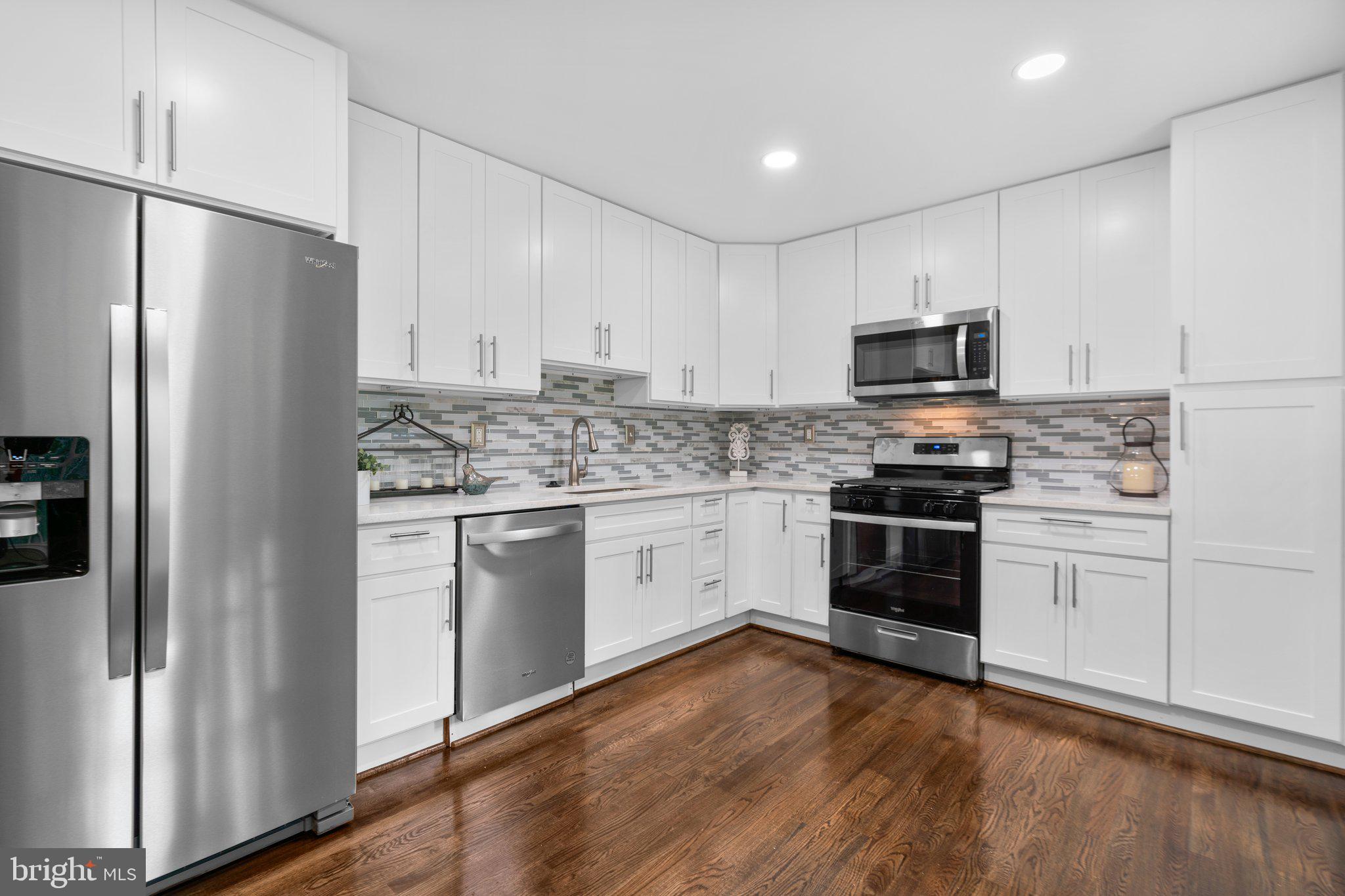 MILL CREEK TOWNE - Residential