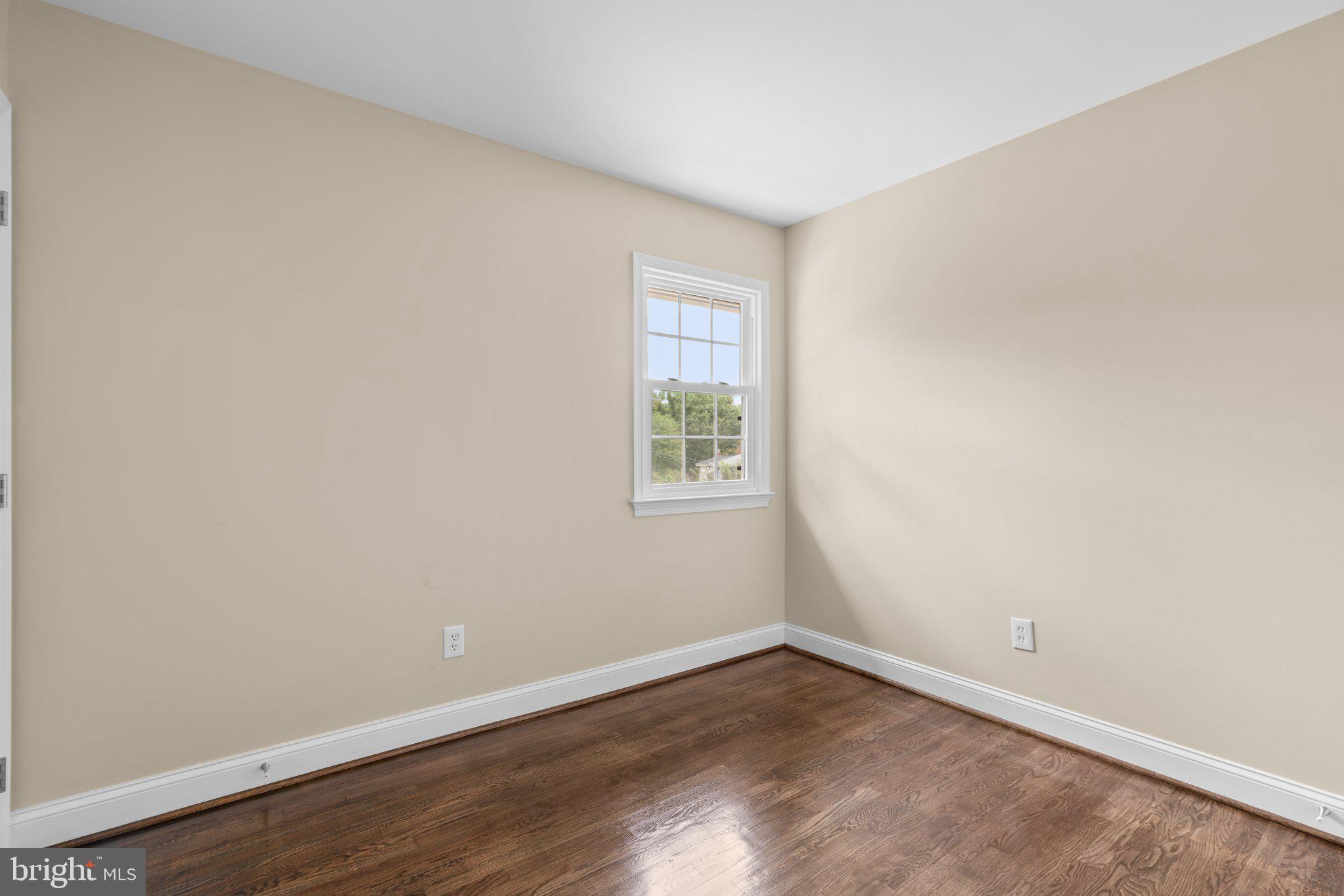 MILL CREEK TOWNE - Residential