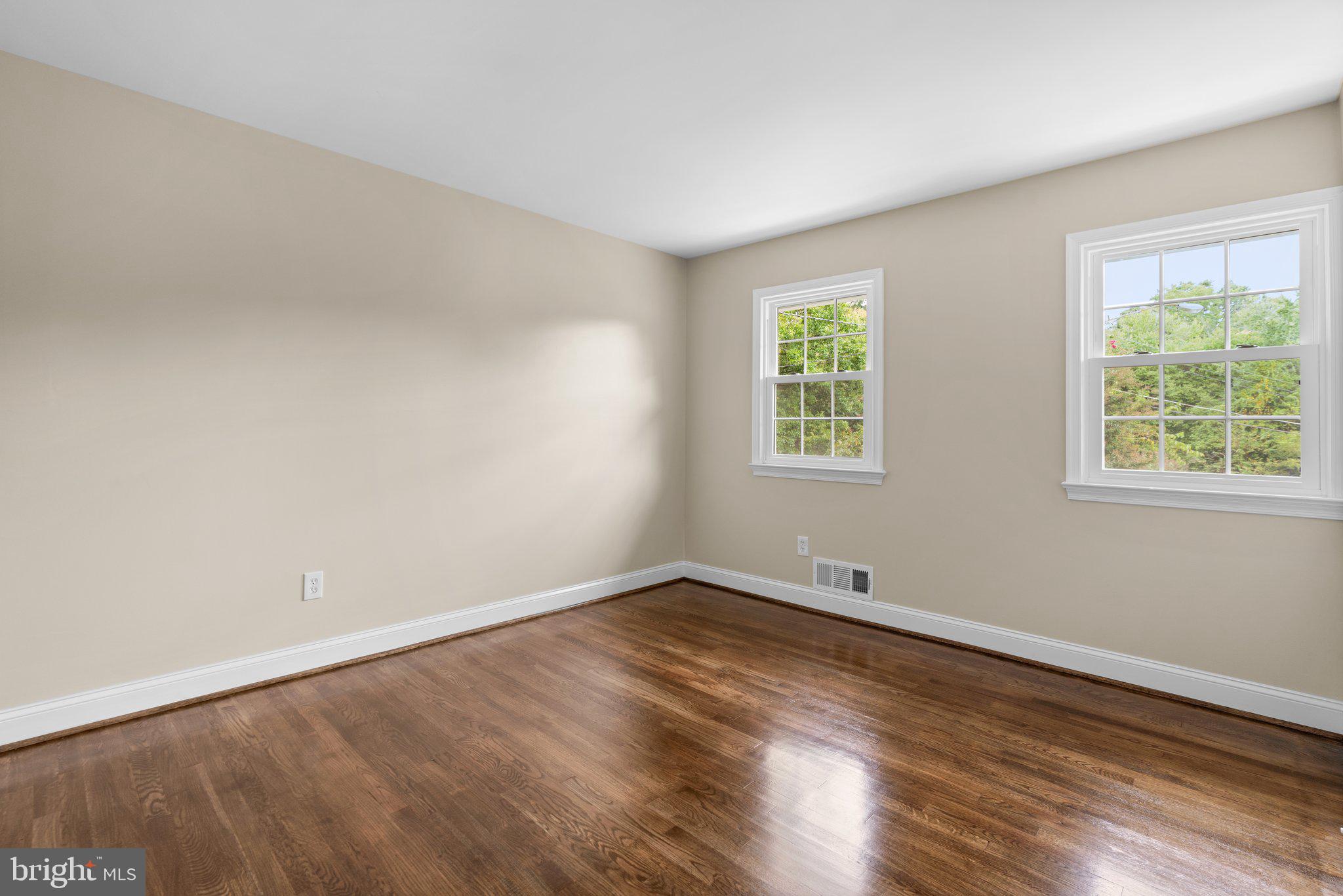 MILL CREEK TOWNE - Residential