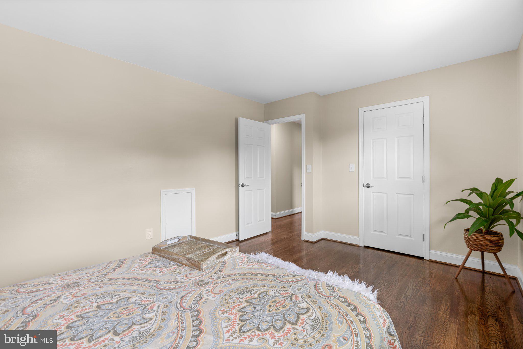 MILL CREEK TOWNE - Residential