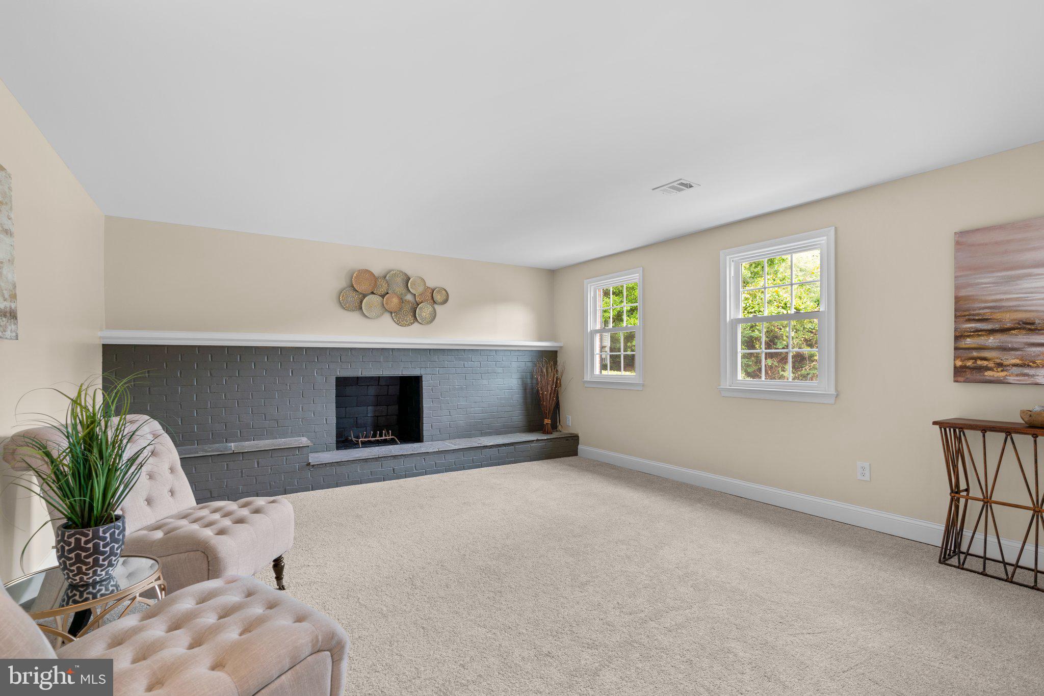 MILL CREEK TOWNE - Residential