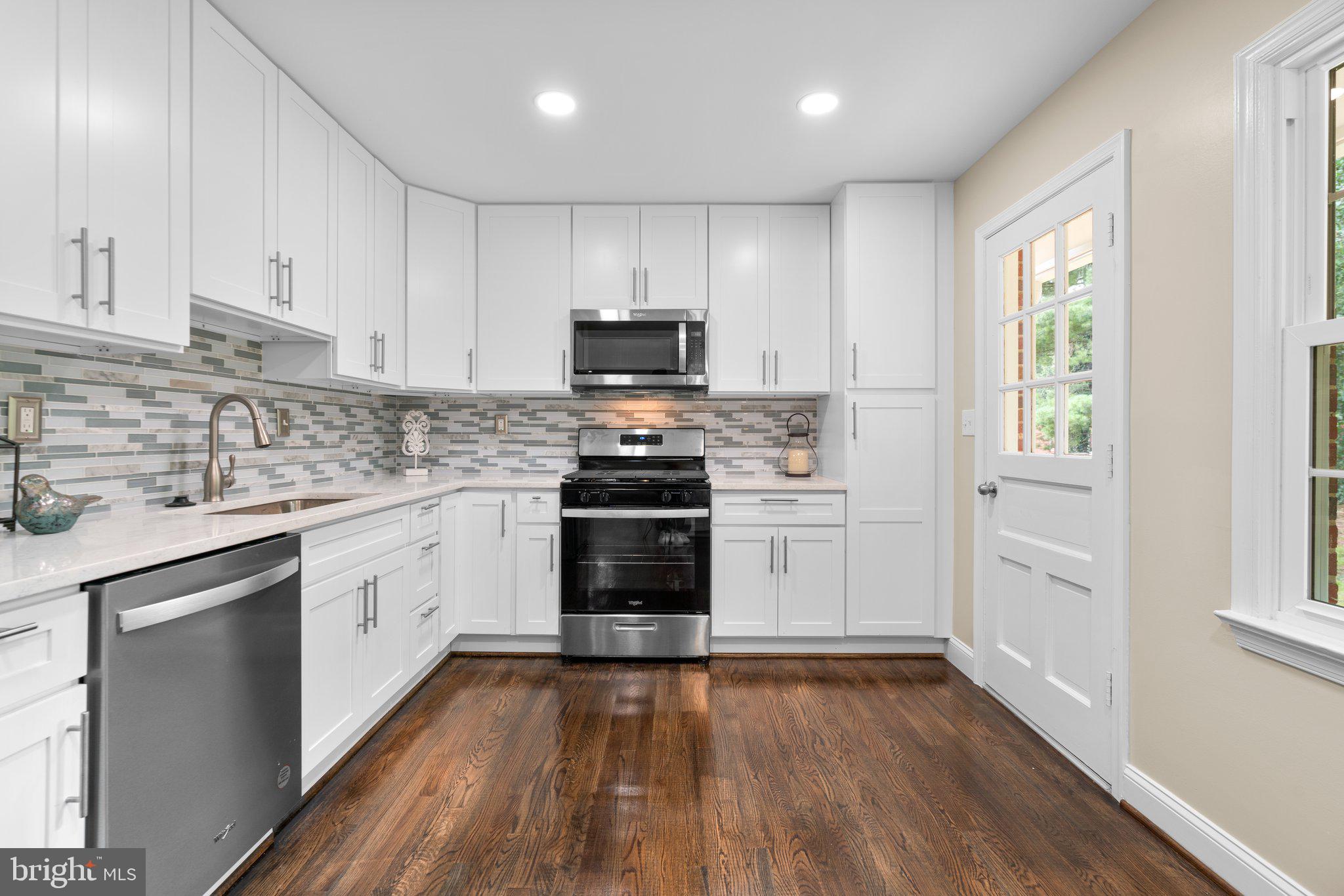 MILL CREEK TOWNE - Residential