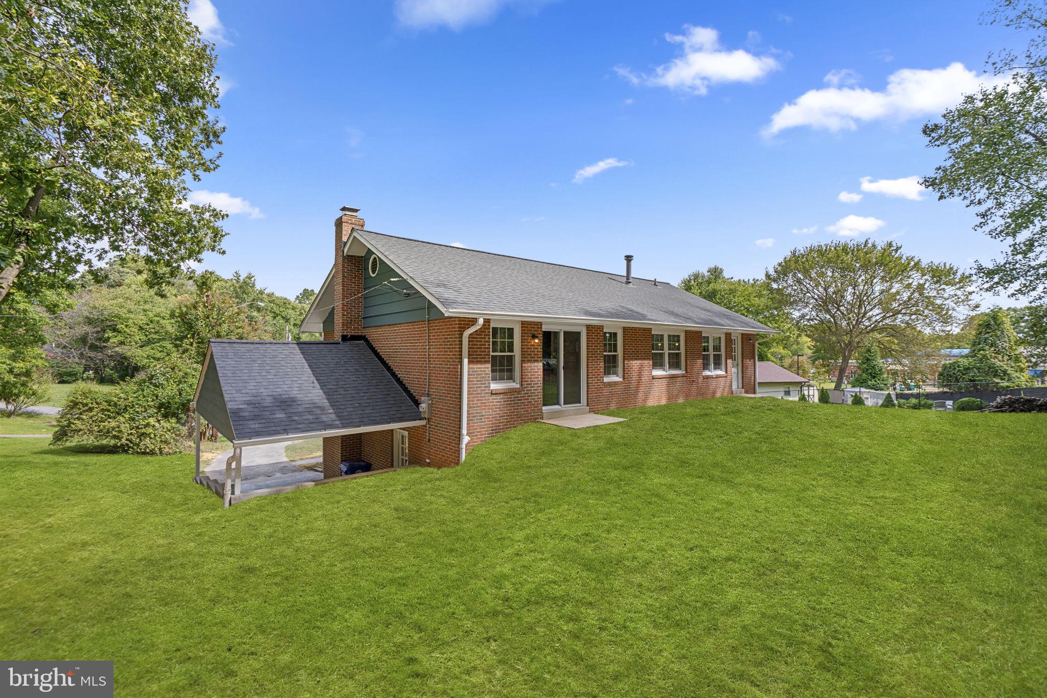 MILL CREEK TOWNE - Residential