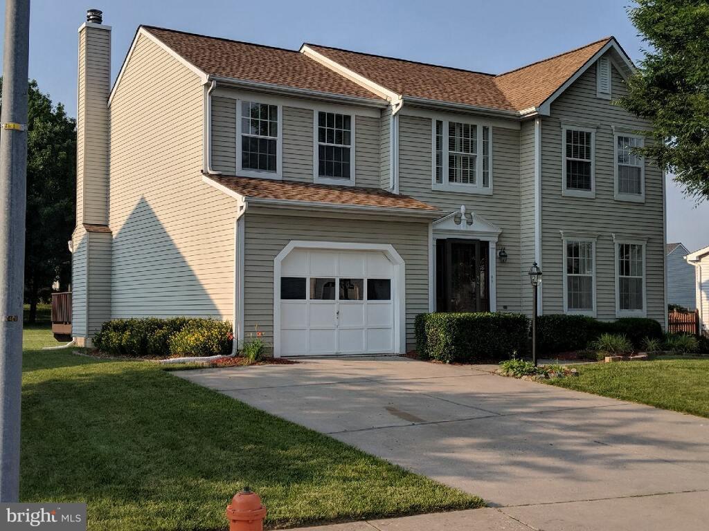 Immaculate, move in ready 4br,3.5ba home in rarely available Parkview Trail. Spacious Master with huge tub and shower. Eat in kitchen with updated appliances. Family room boast a fireplace and sliding glass doors that open to a large deck overlooking a beautifully manicured back yard with shed. Finished basement, ready for entertaining, has a full bath, washer/dryer and bonus room.