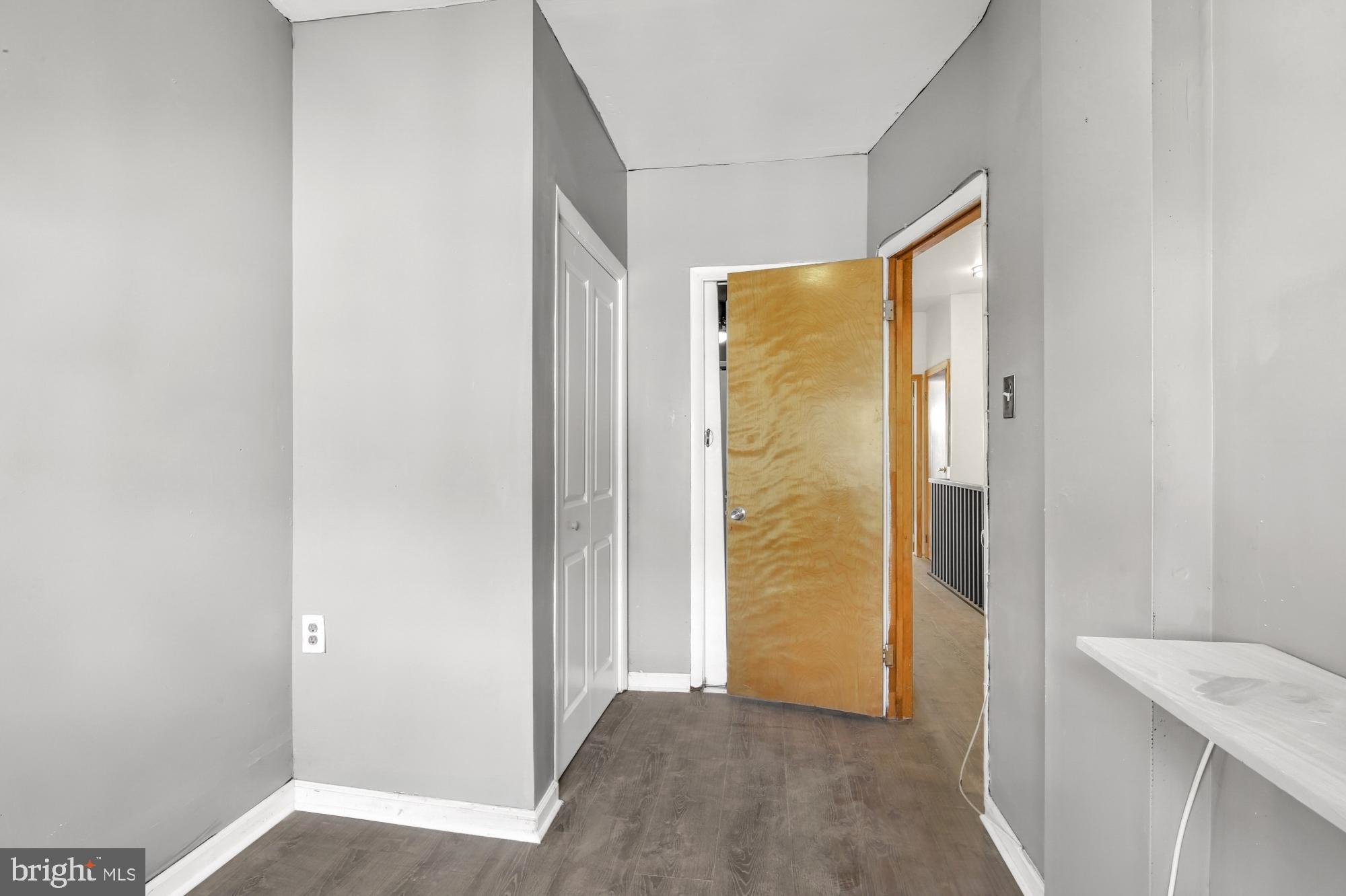 GIRARD ESTATES - Residential Lease