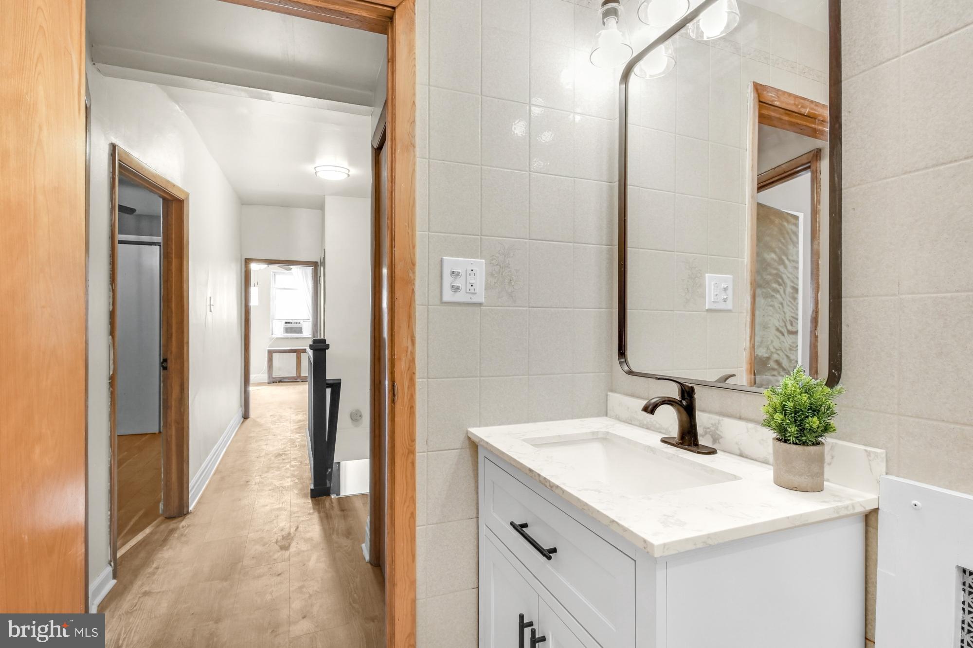 GIRARD ESTATES - Residential Lease