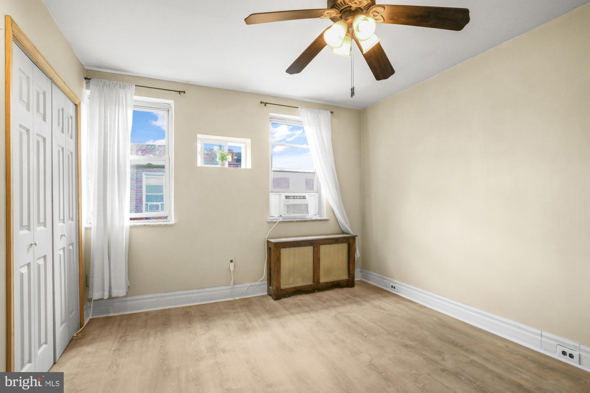 GIRARD ESTATES - Residential Lease