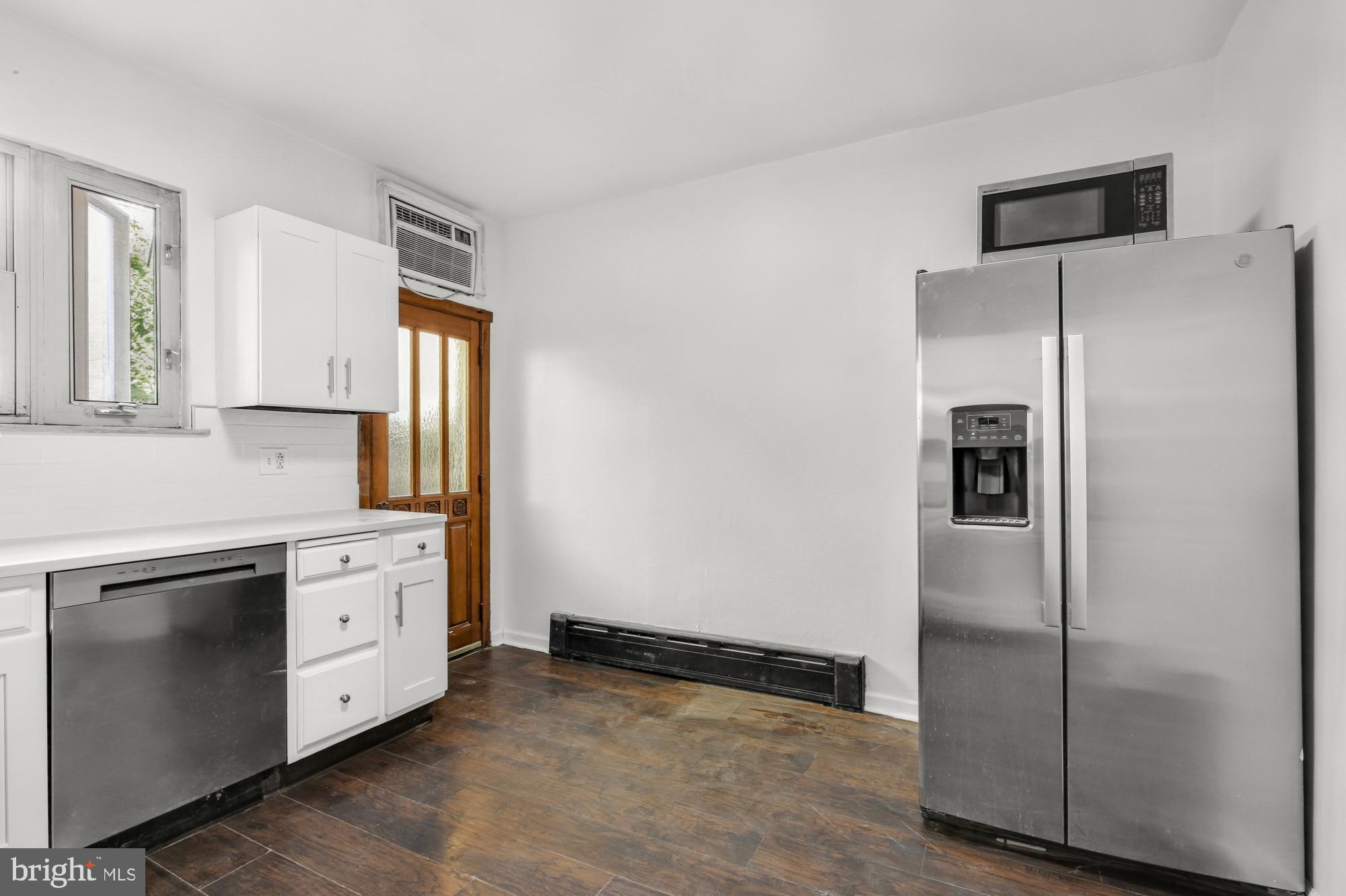 GIRARD ESTATES - Residential Lease