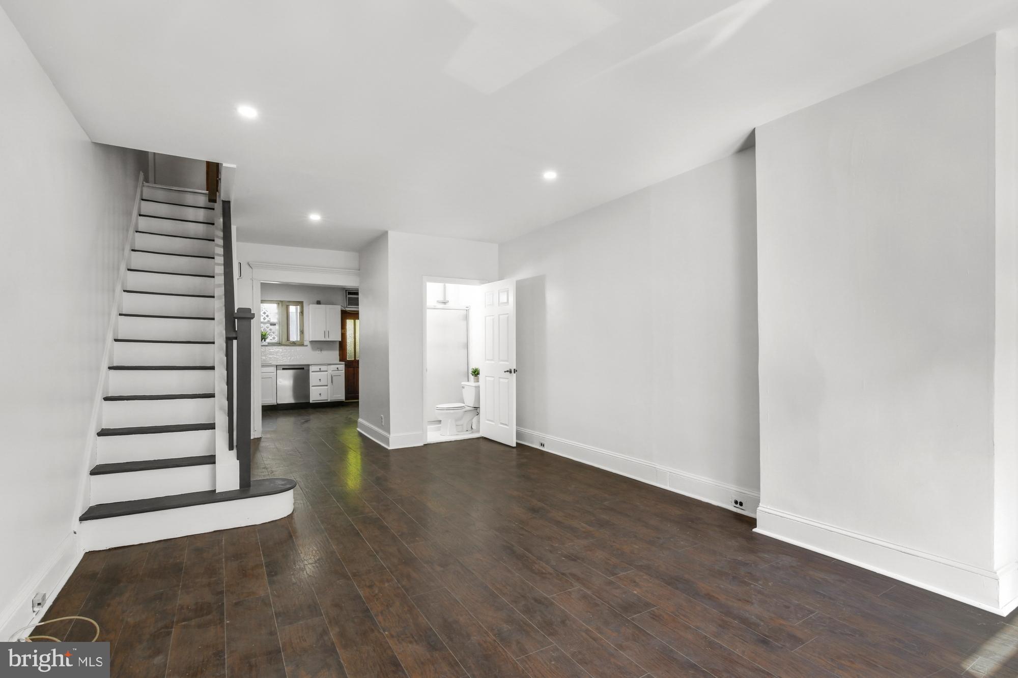 GIRARD ESTATES - Residential Lease