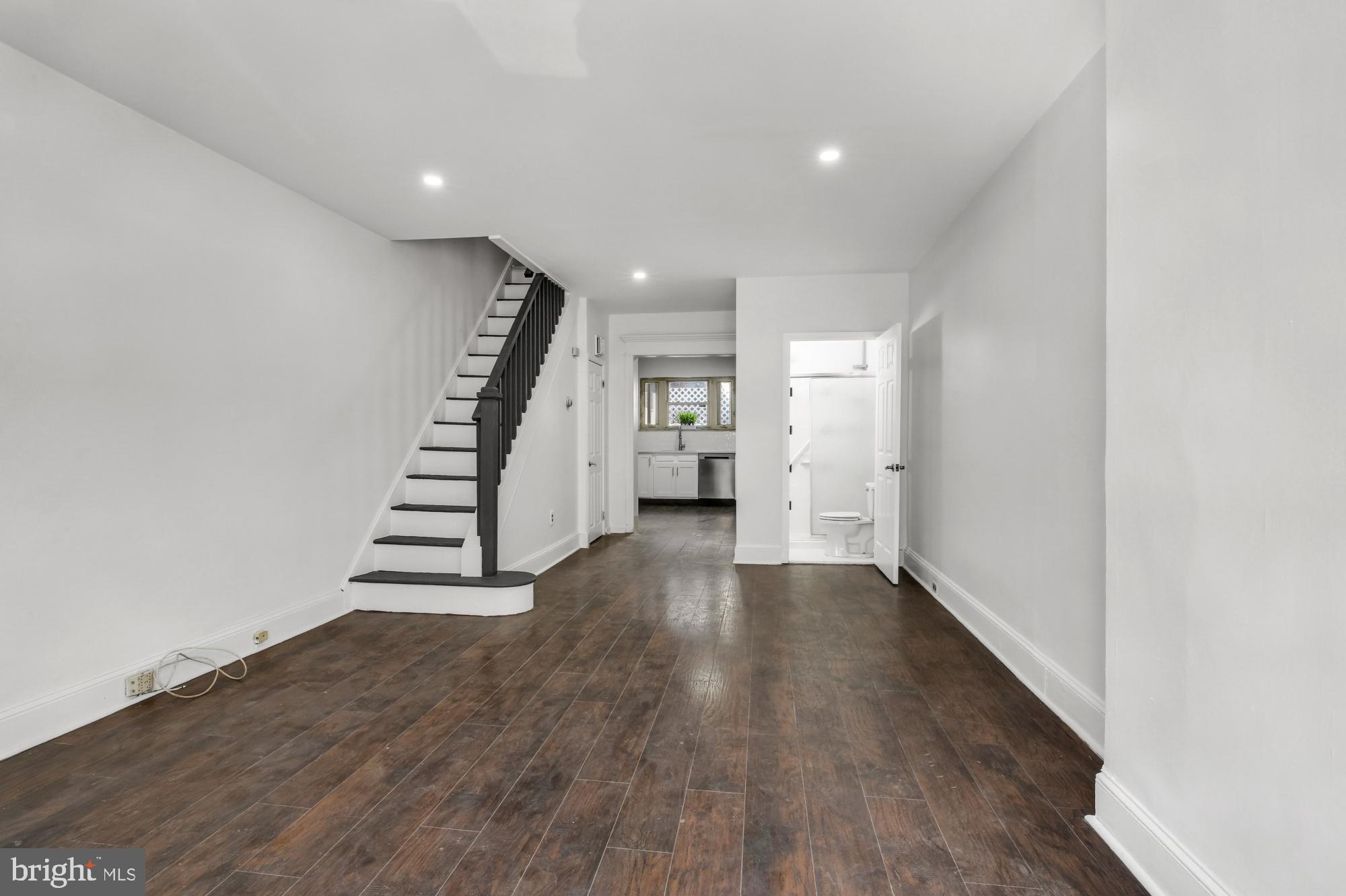 GIRARD ESTATES - Residential Lease