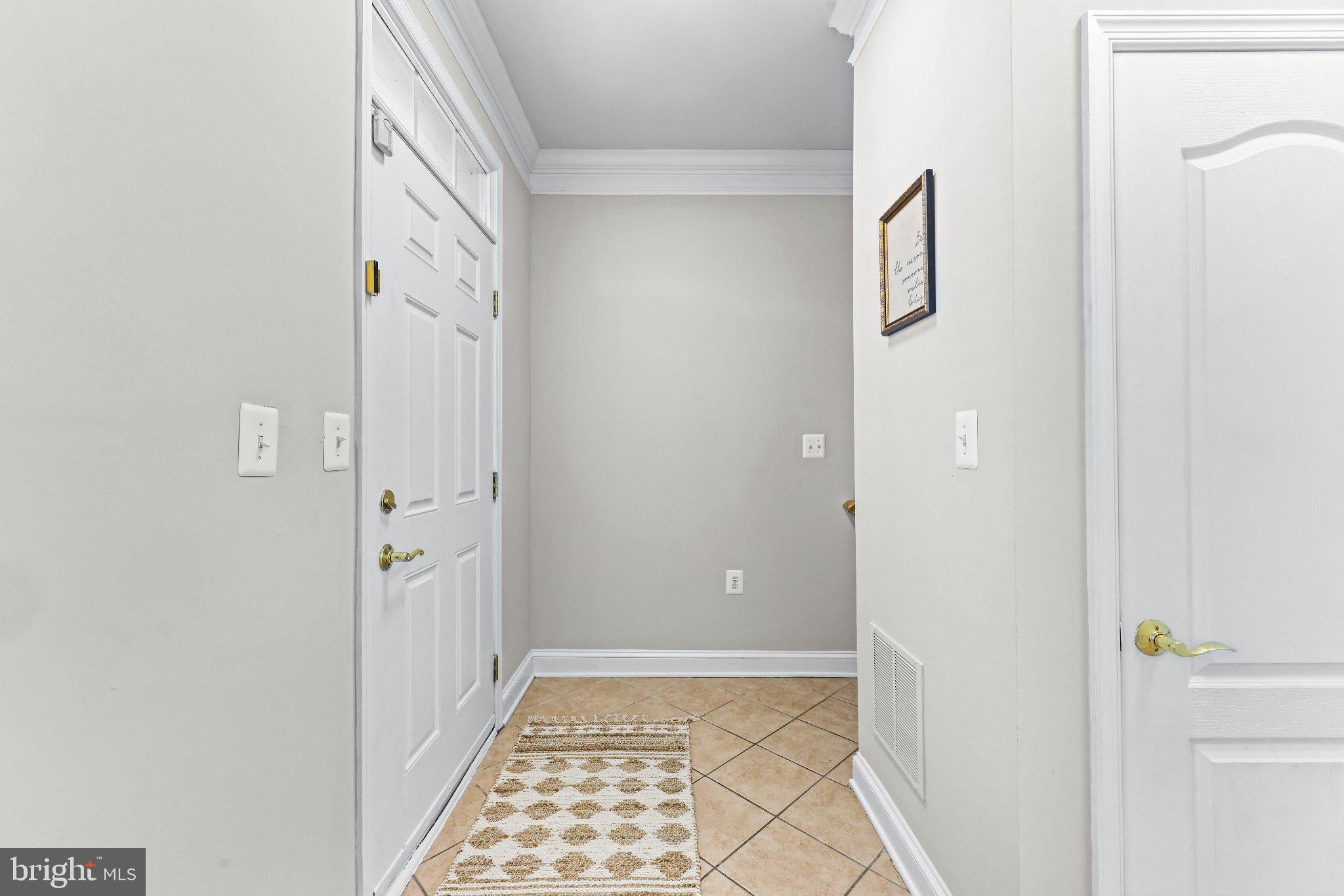 224 N SUMMIT AVENUE 28-224