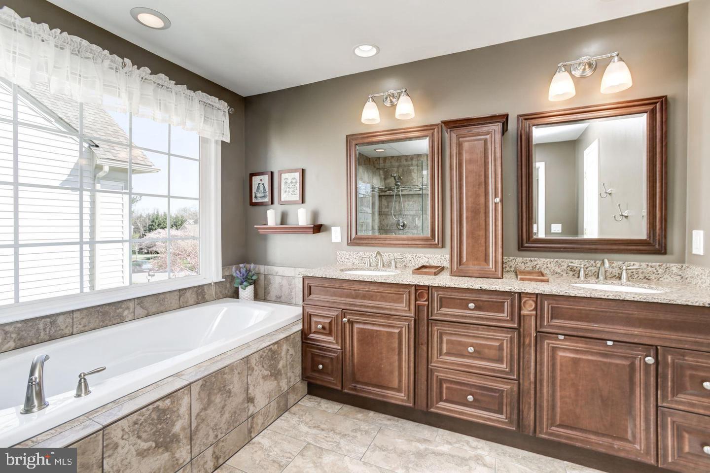 CLARKS GLEN - Residential