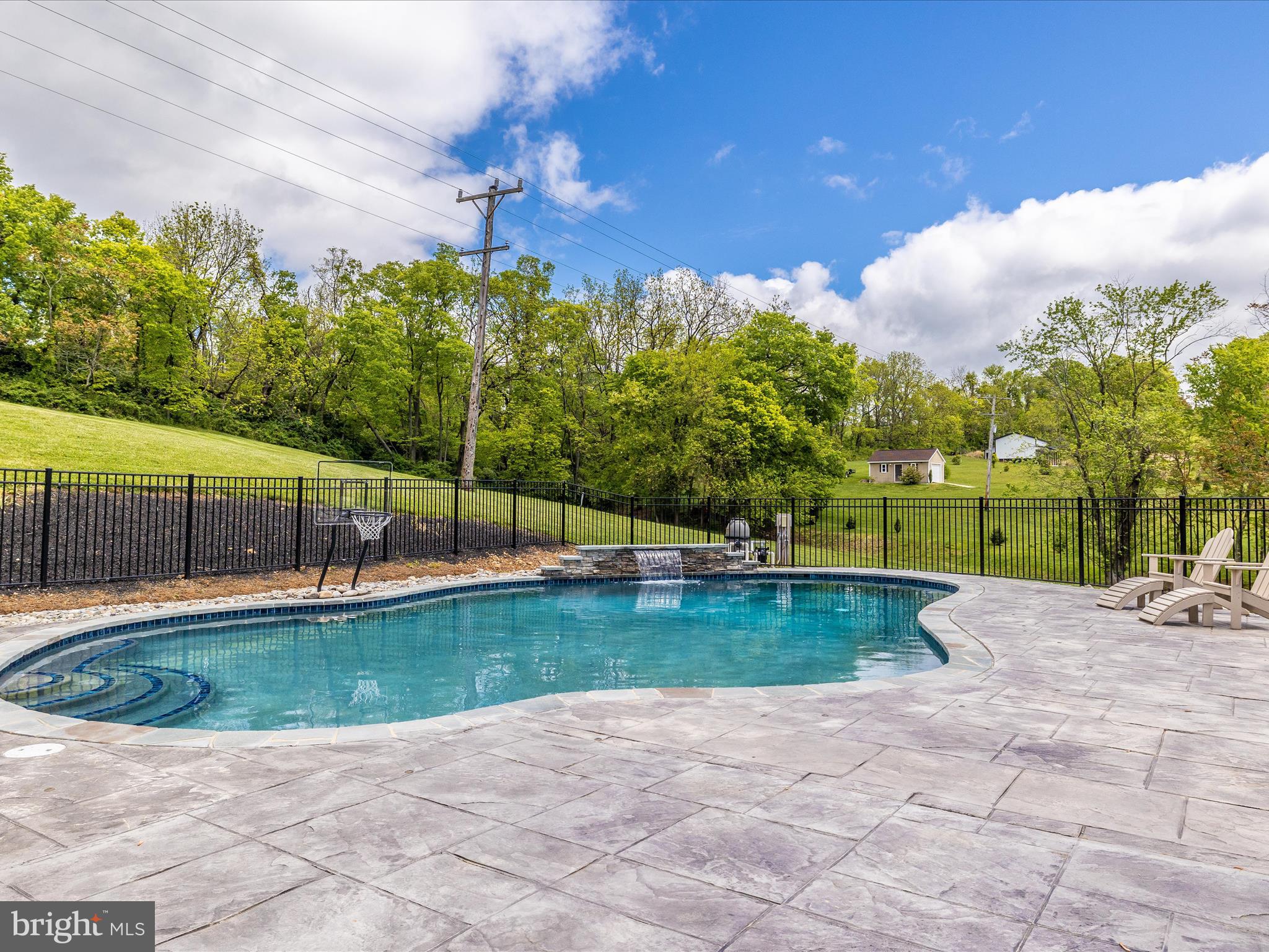 PAINTED ARCH PASS - Residential