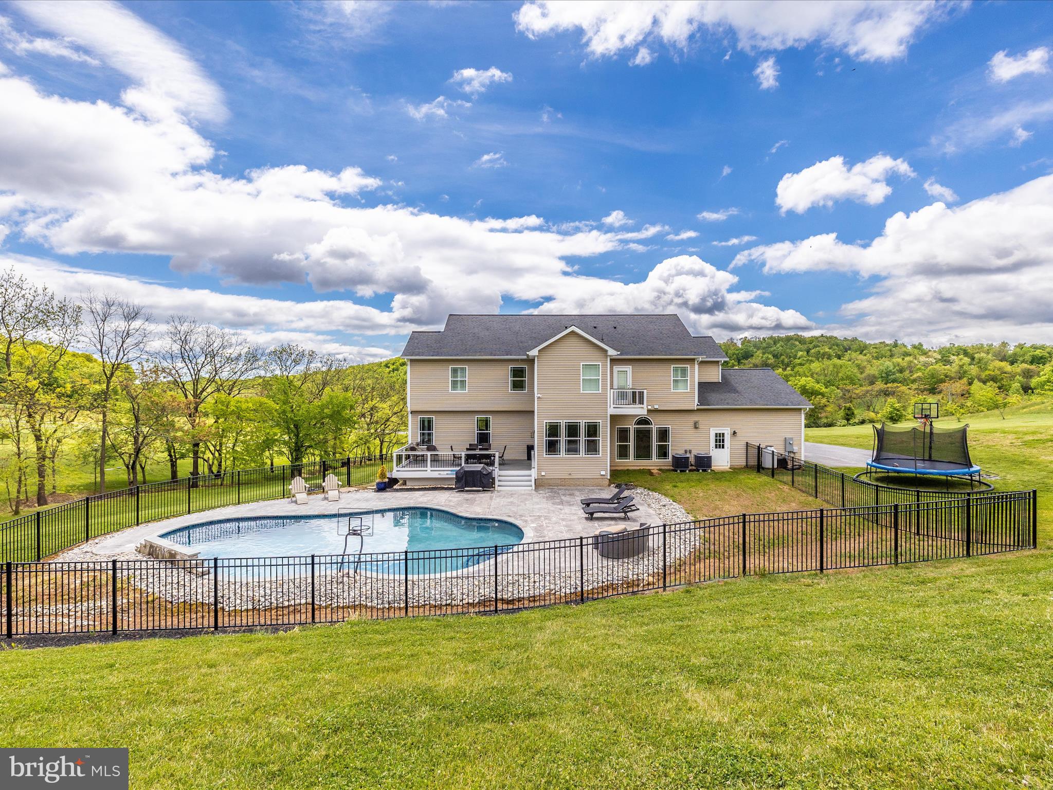 PAINTED ARCH PASS - Residential