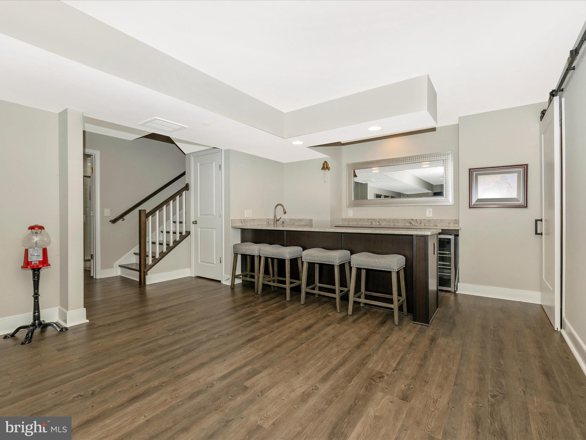 PAINTED ARCH PASS - Residential