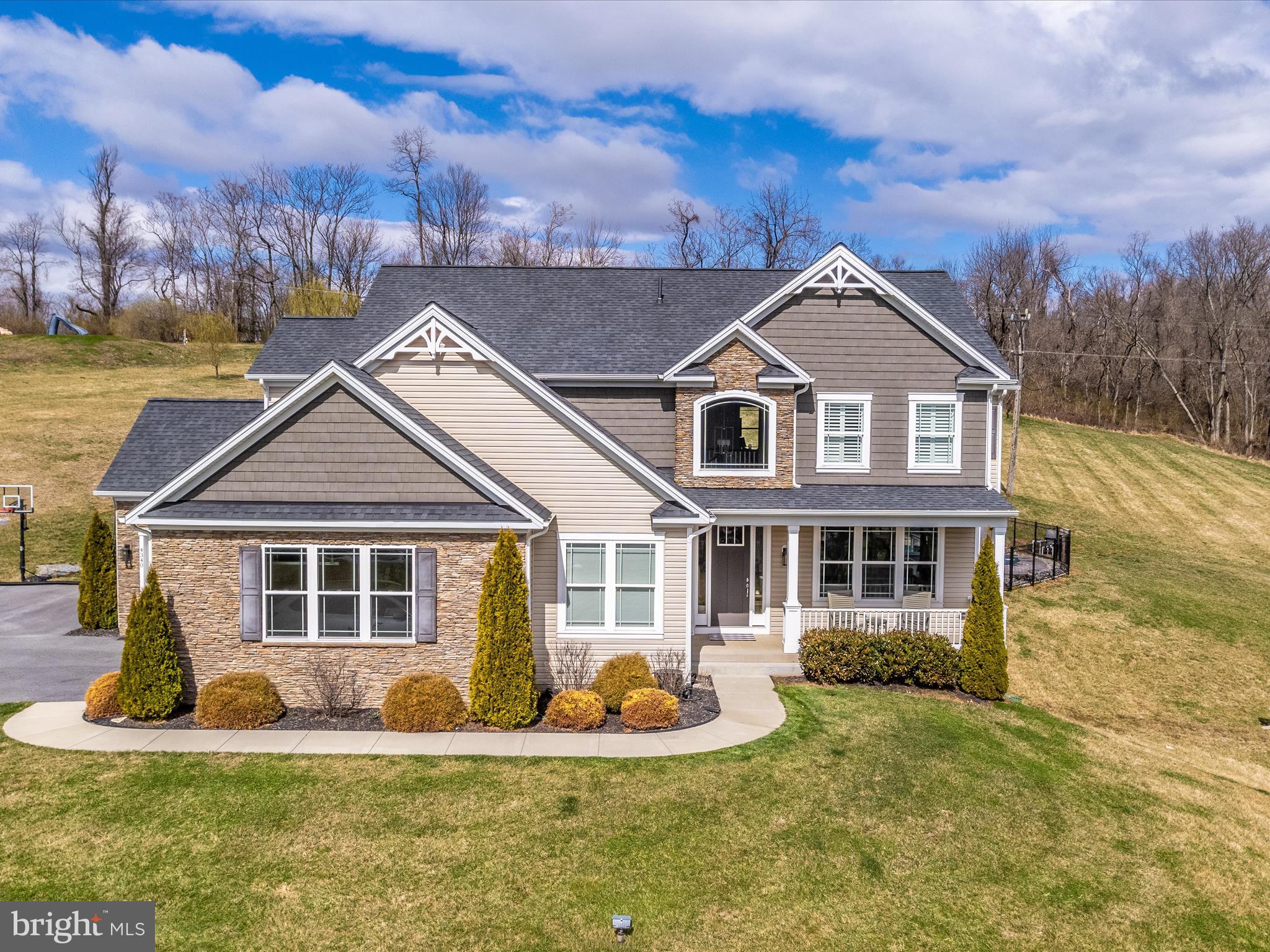 PAINTED ARCH PASS - Residential