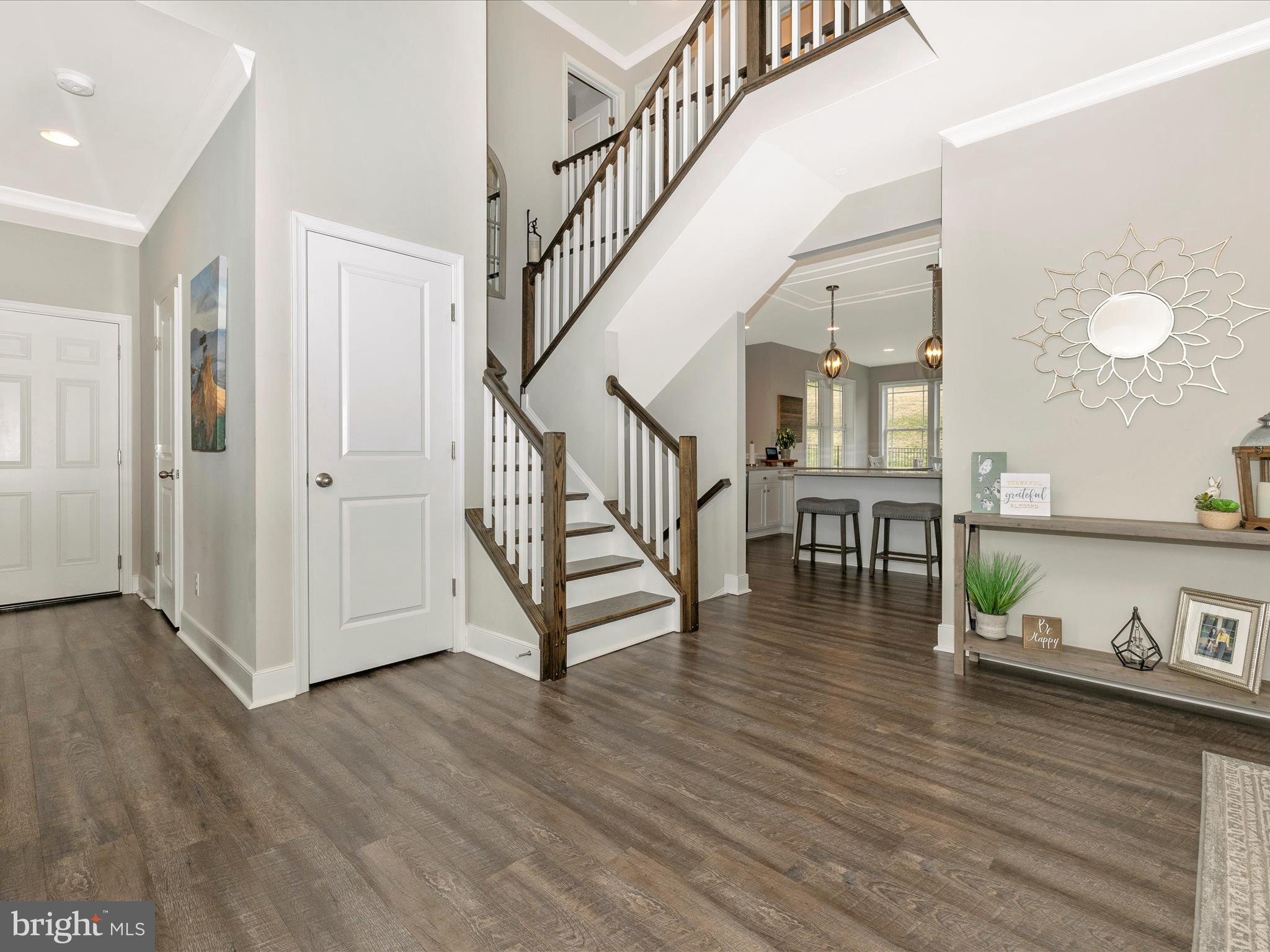 PAINTED ARCH PASS - Residential