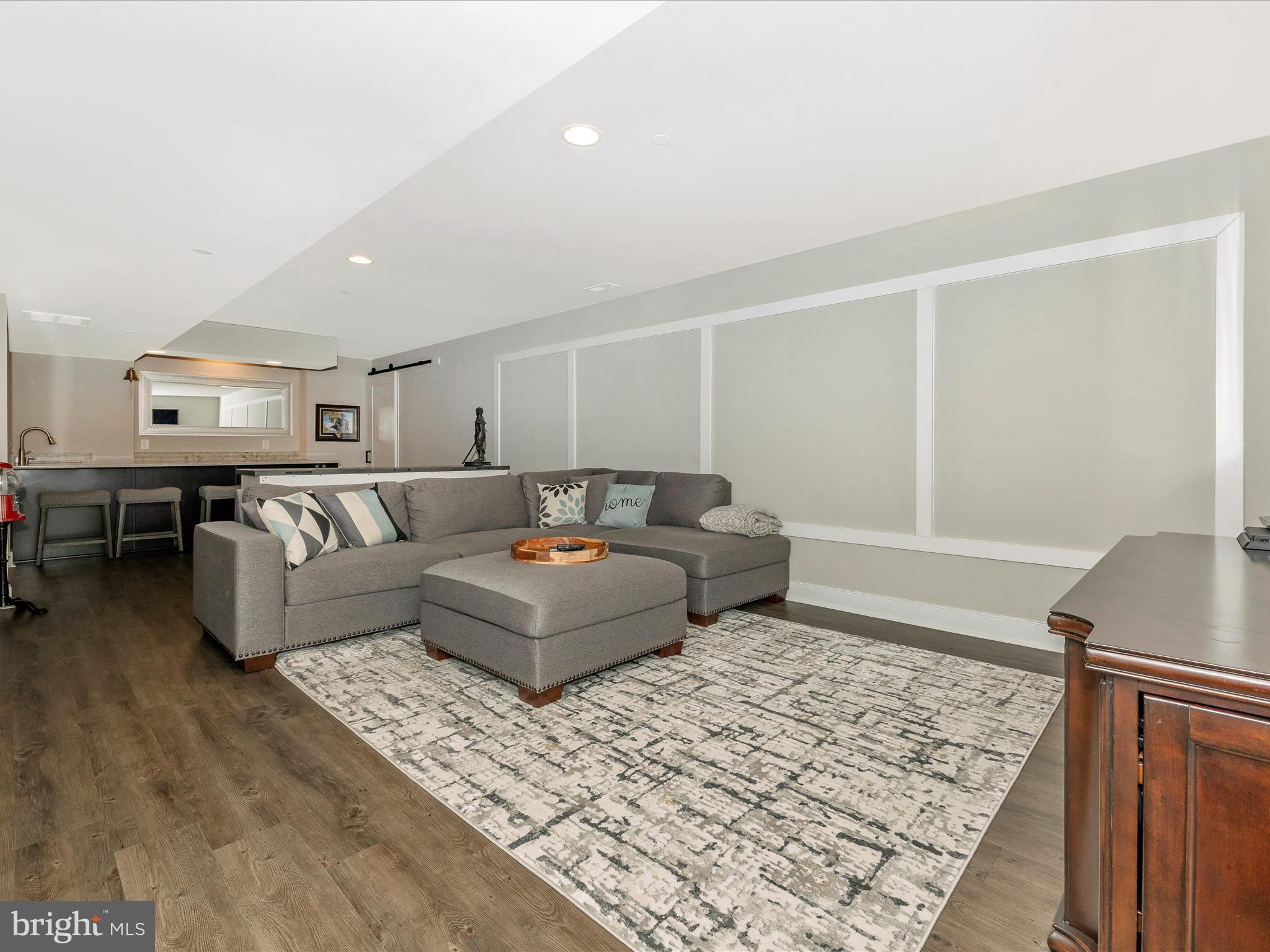 PAINTED ARCH PASS - Residential