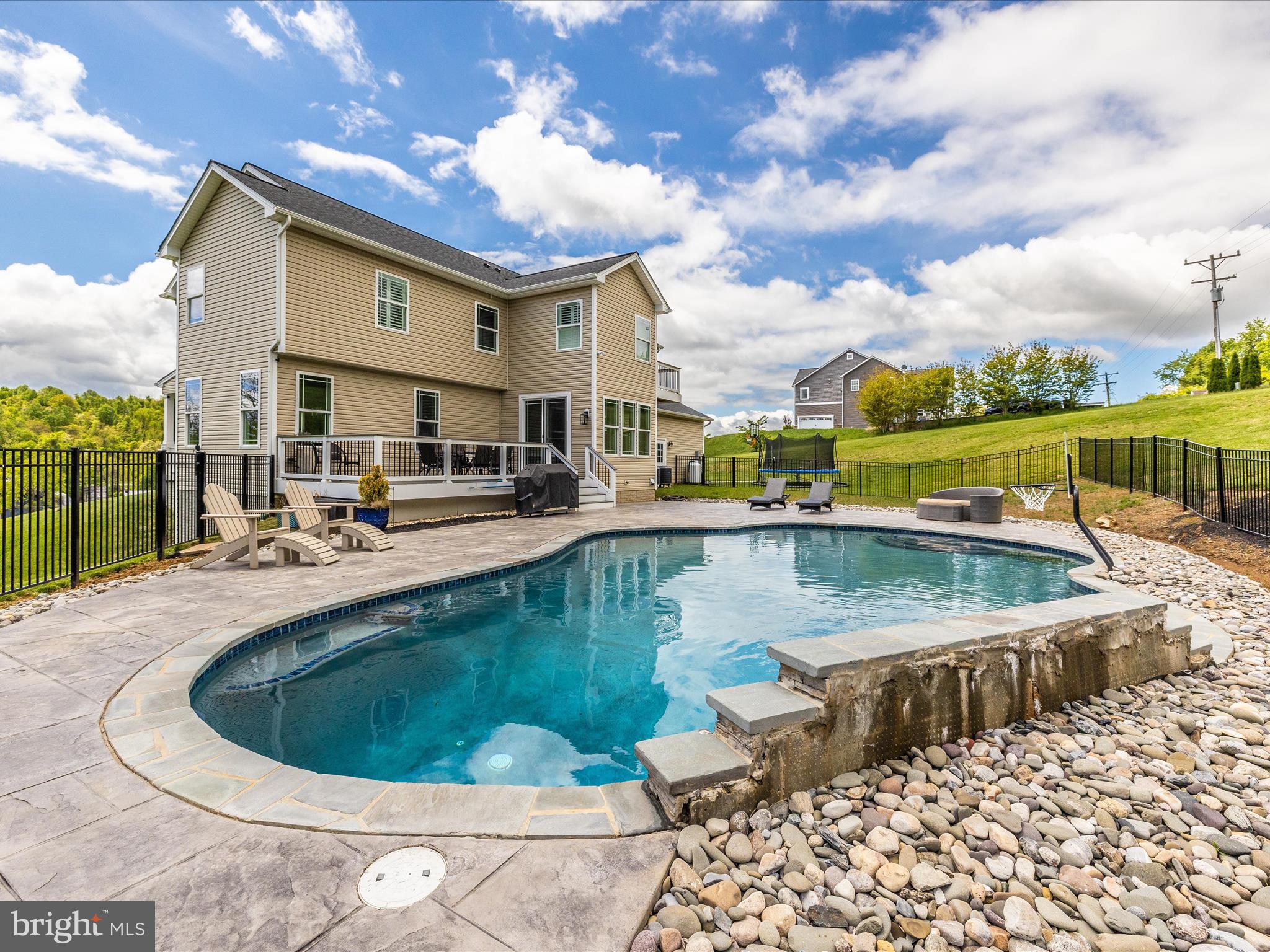 PAINTED ARCH PASS - Residential