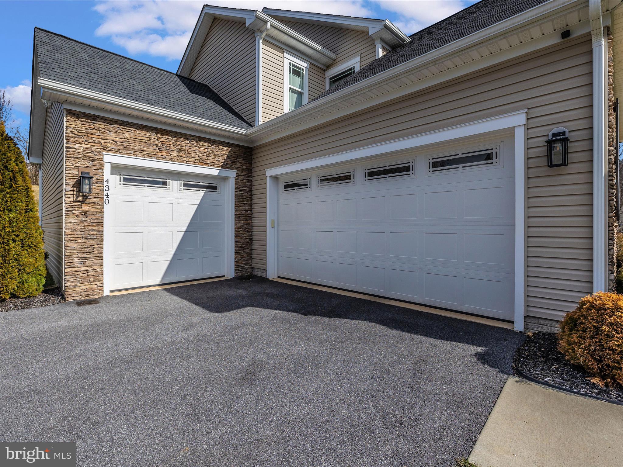 PAINTED ARCH PASS - Residential