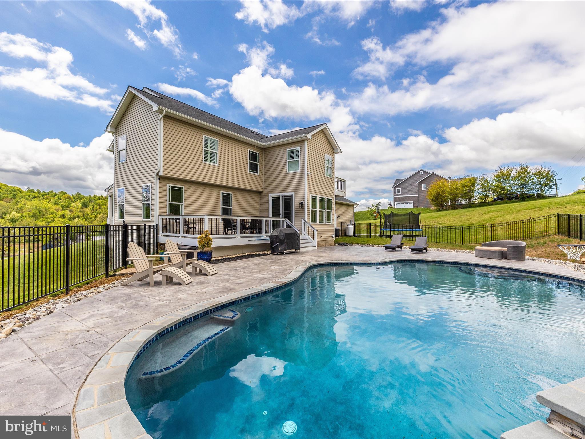 PAINTED ARCH PASS - Residential