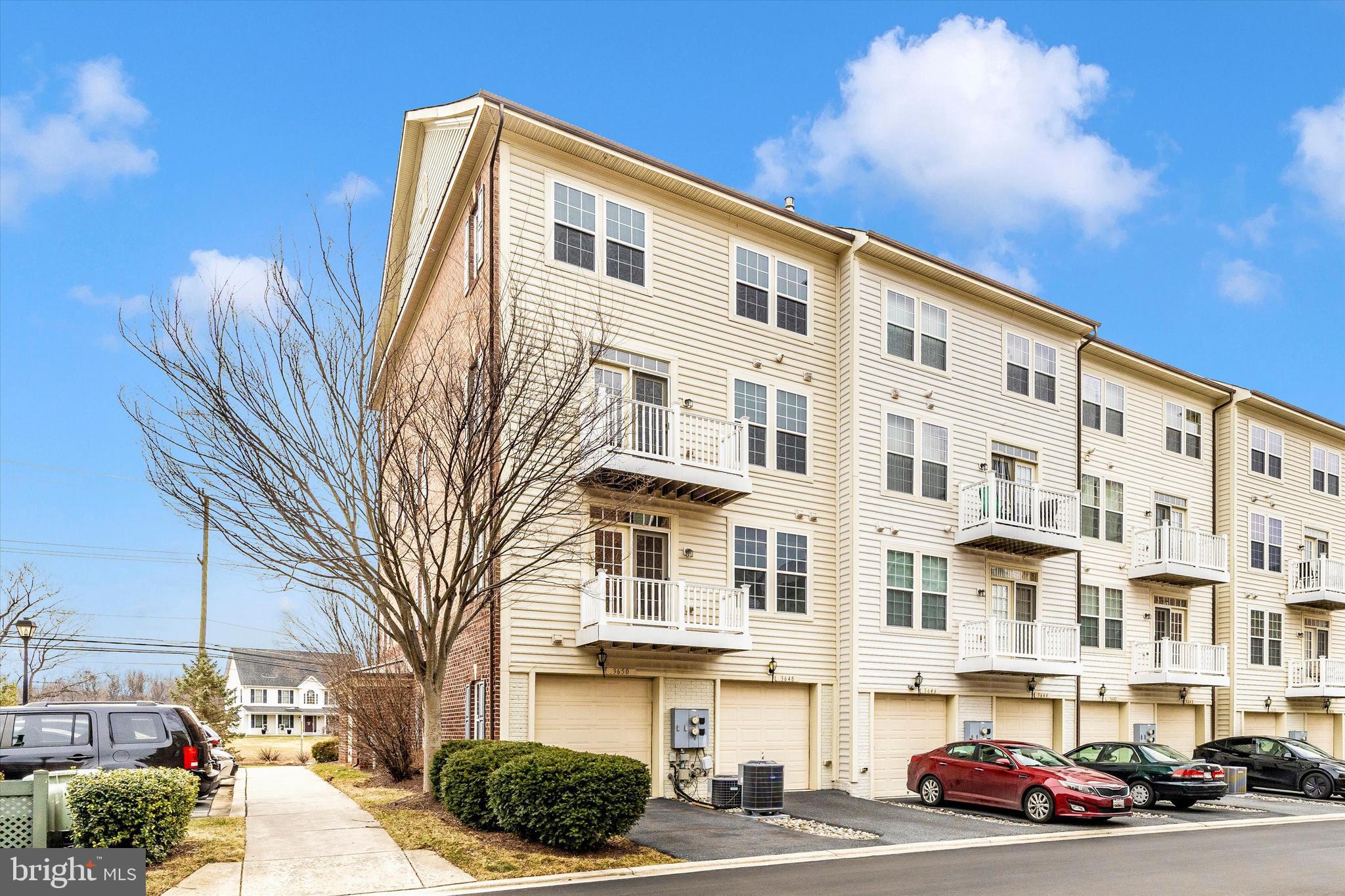 VILLAGES OF URBANA - Residential