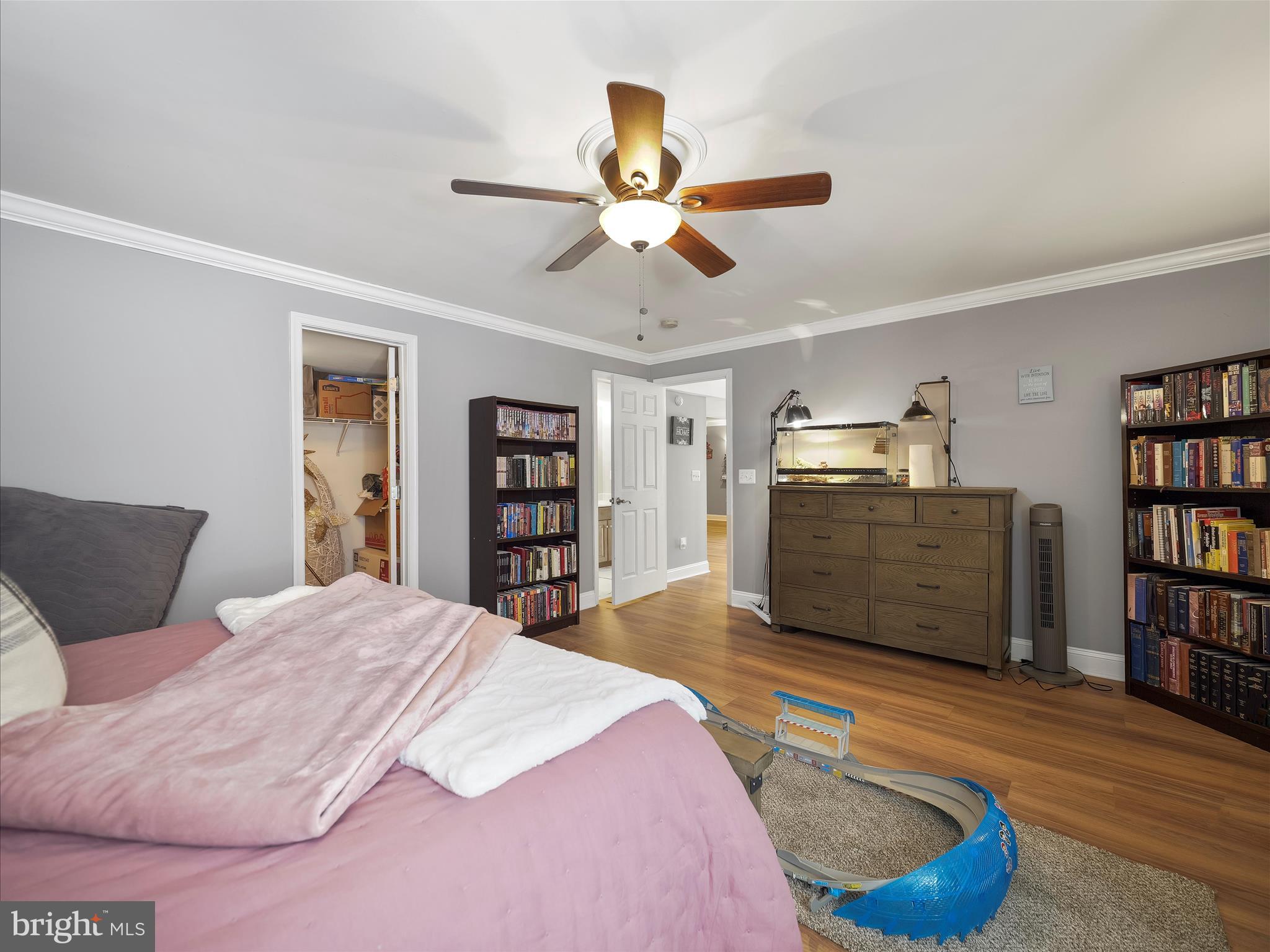 DEERFIELD VILLAGE - Residential