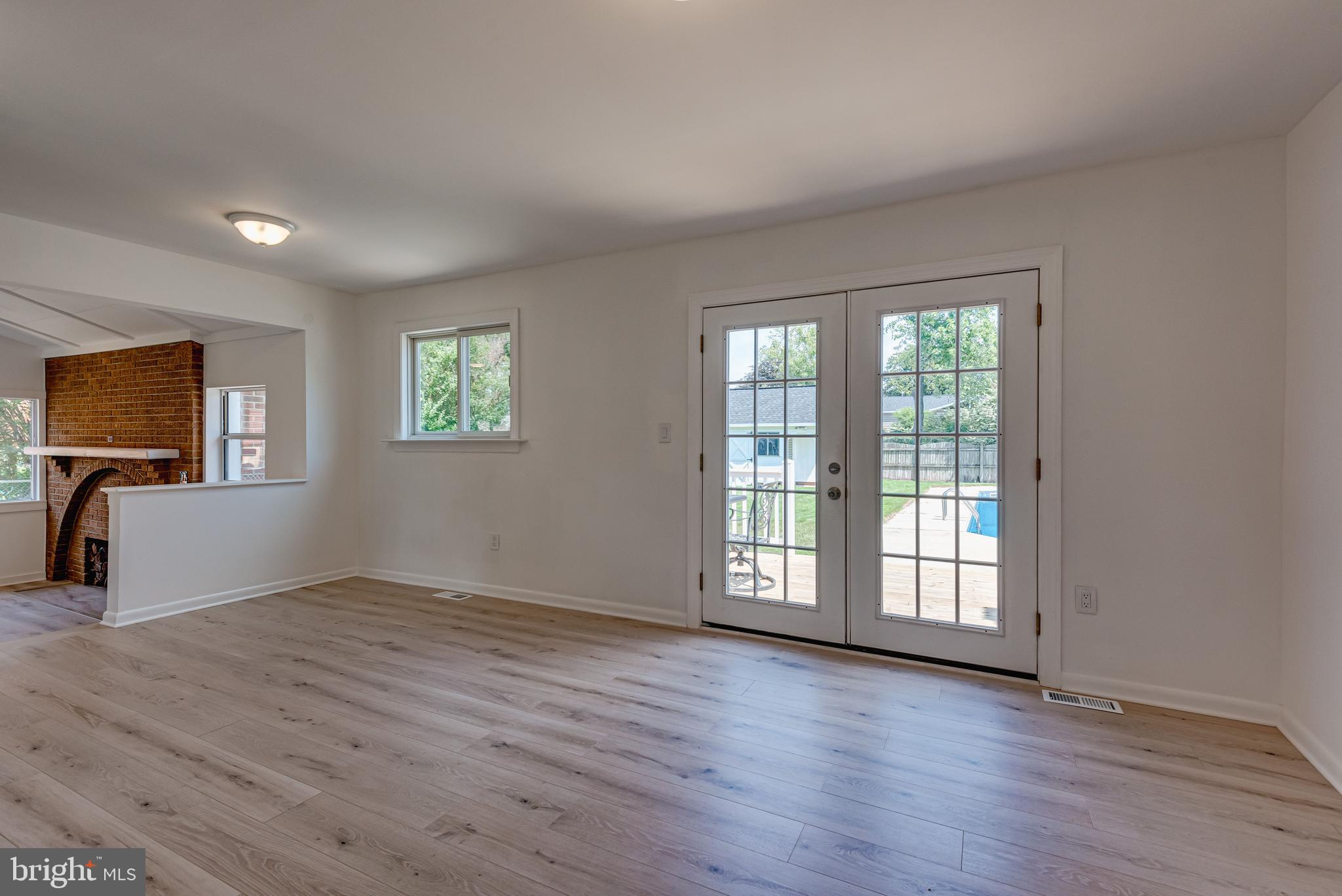 RIVA FARMS - Residential