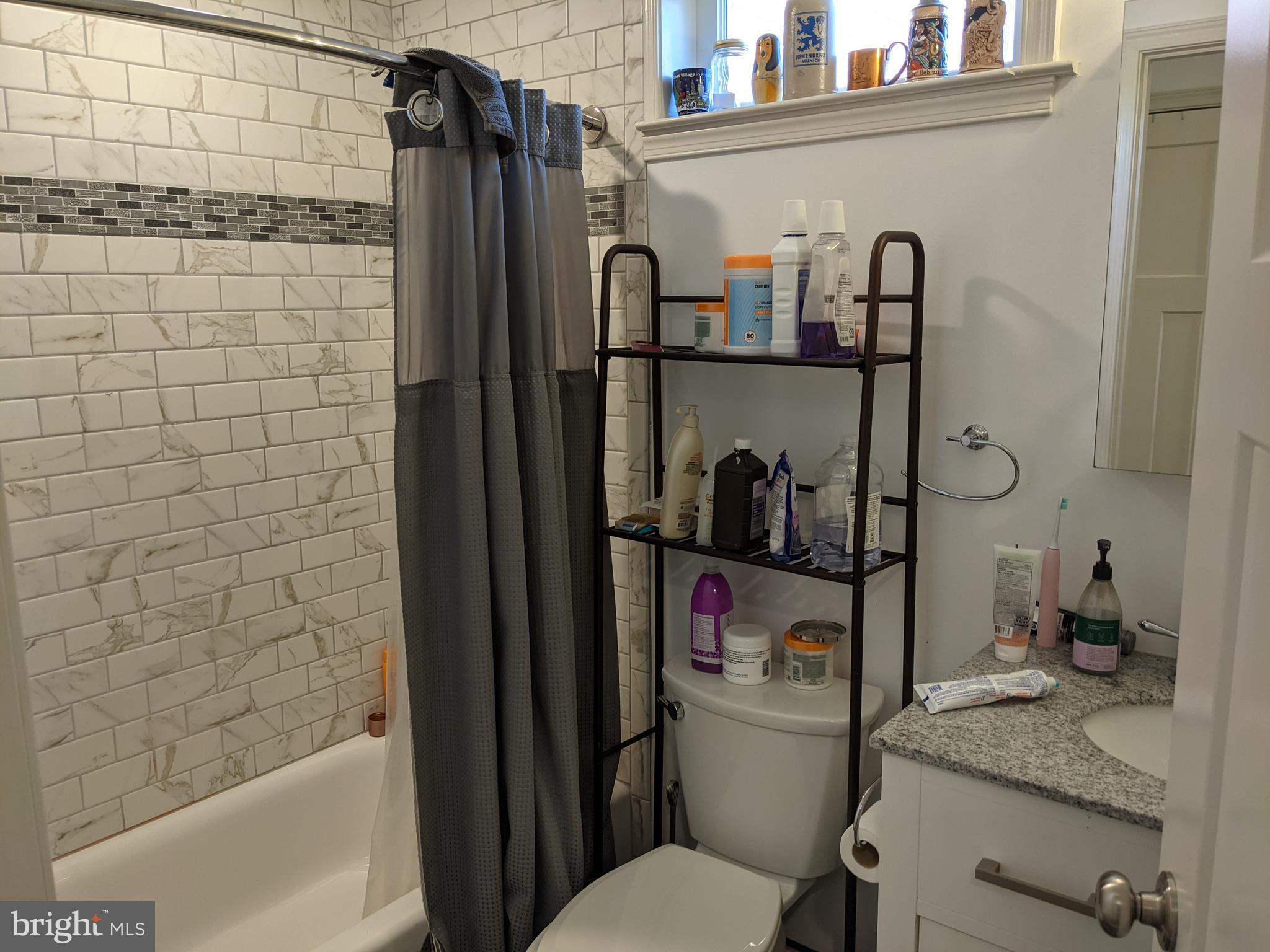 ROXBOROUGH - Residential Lease