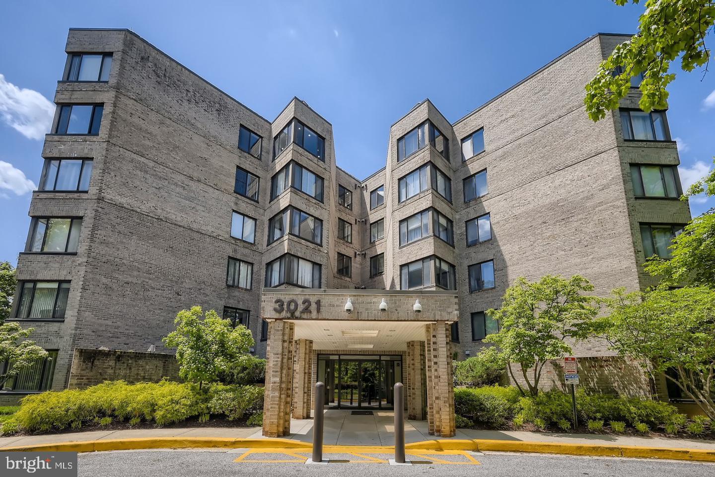 THE TOWERS - Residential