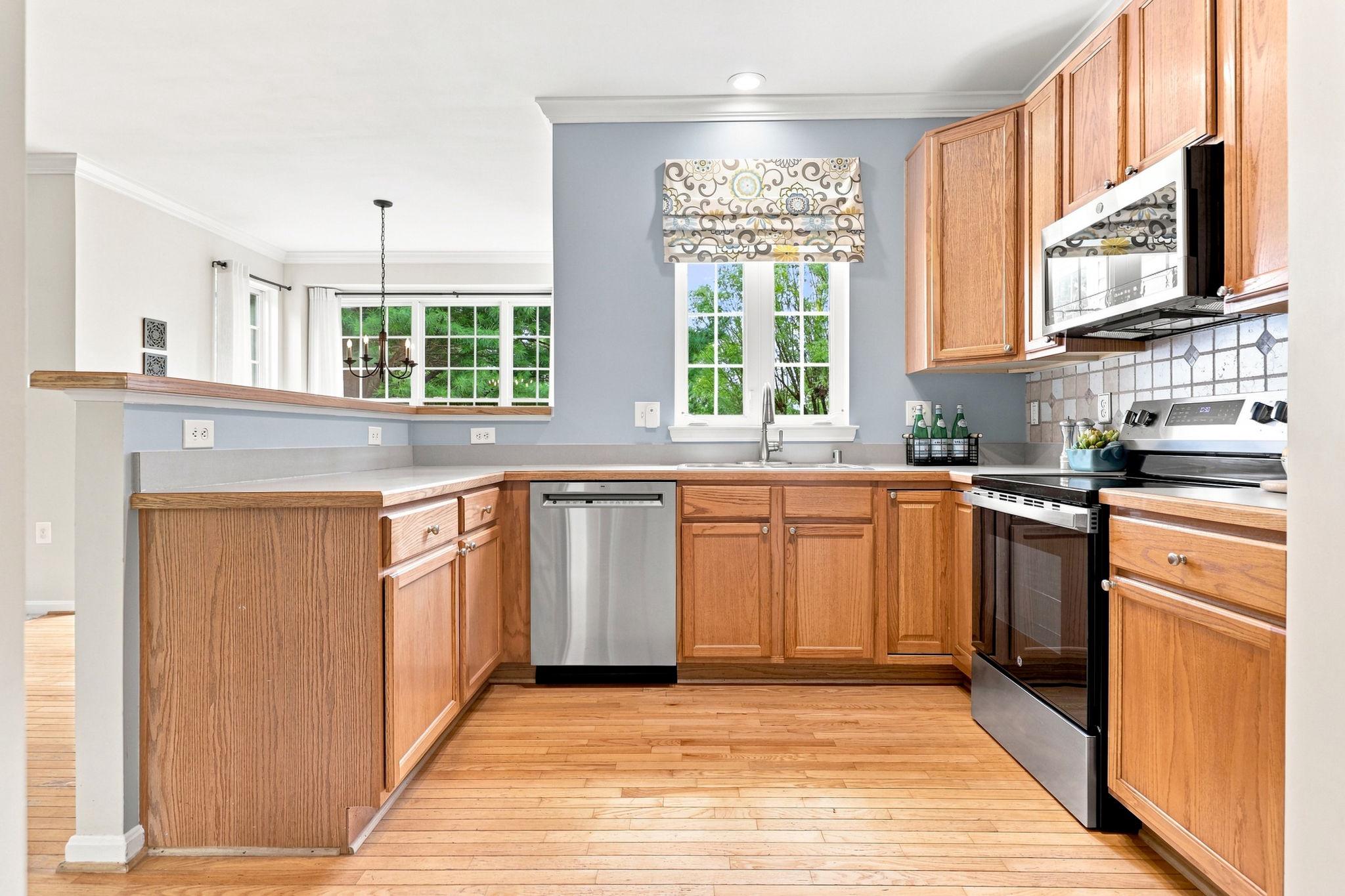 17216 ROSECLIFF