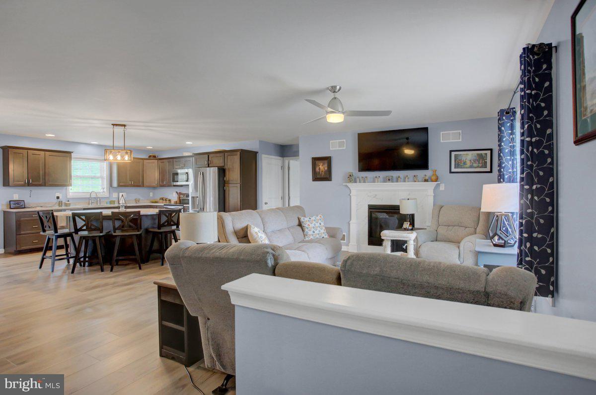 MEADOWCREEK DRIVE - Residential