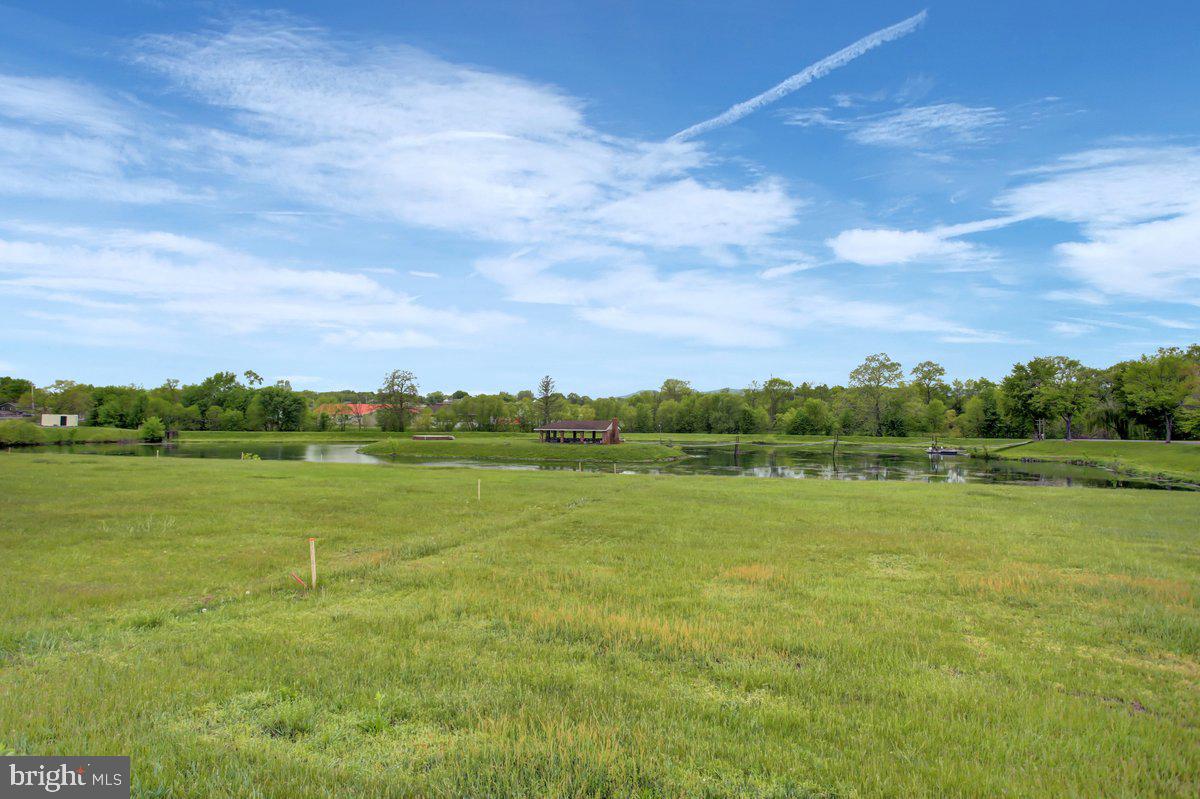 MEADOWCREEK DRIVE - Residential