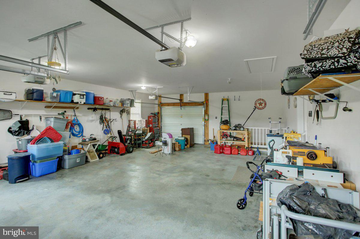 MEADOWCREEK DRIVE - Residential