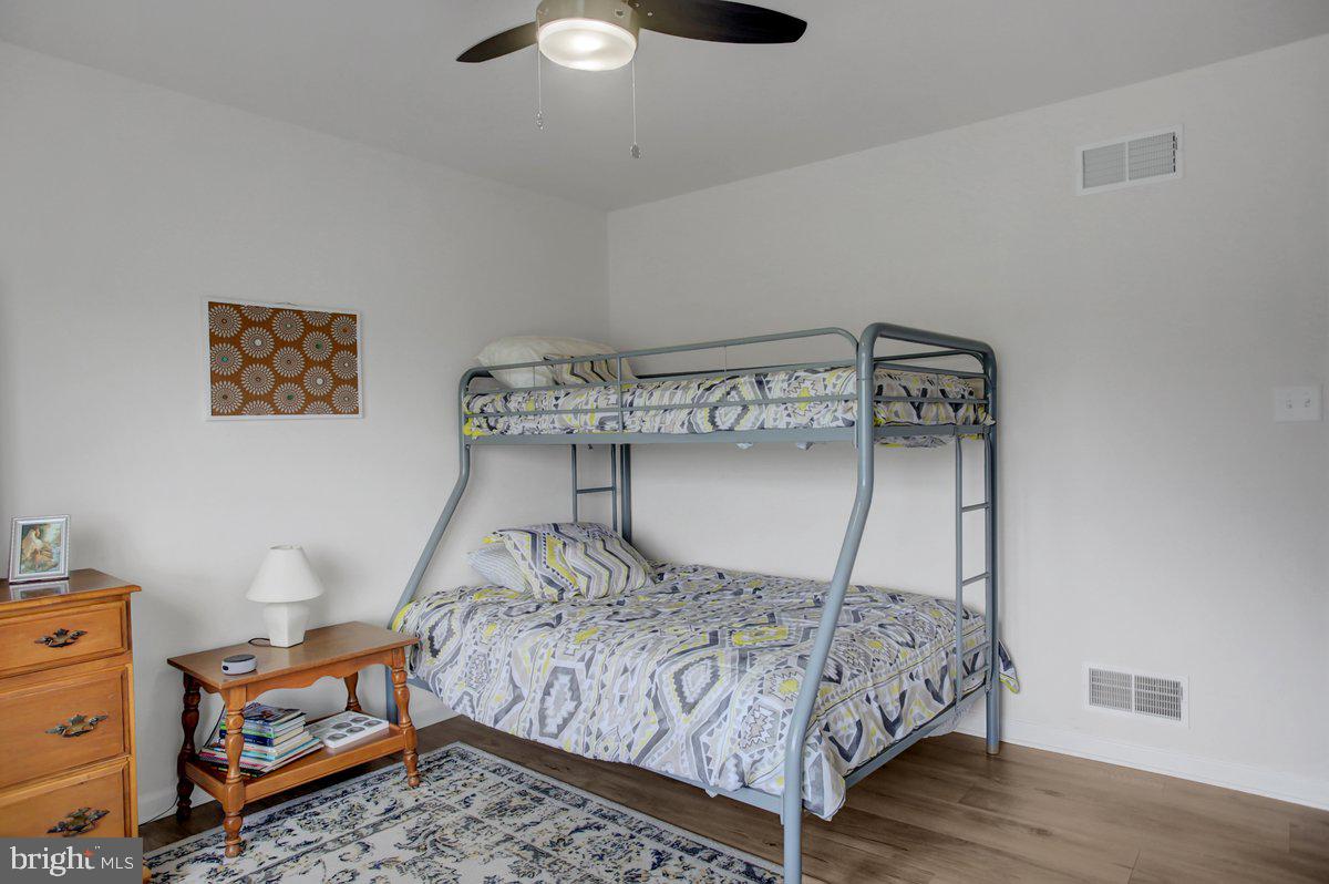 MEADOWCREEK DRIVE - Residential