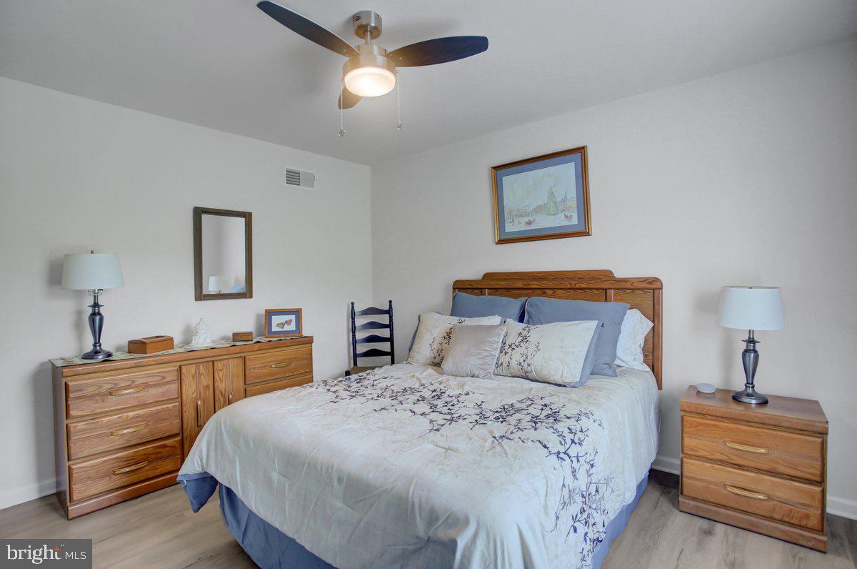 MEADOWCREEK DRIVE - Residential