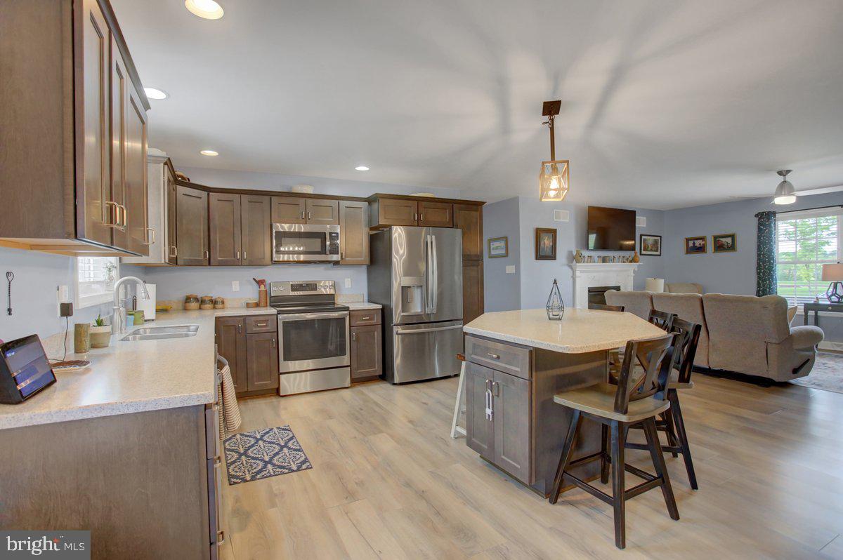 MEADOWCREEK DRIVE - Residential