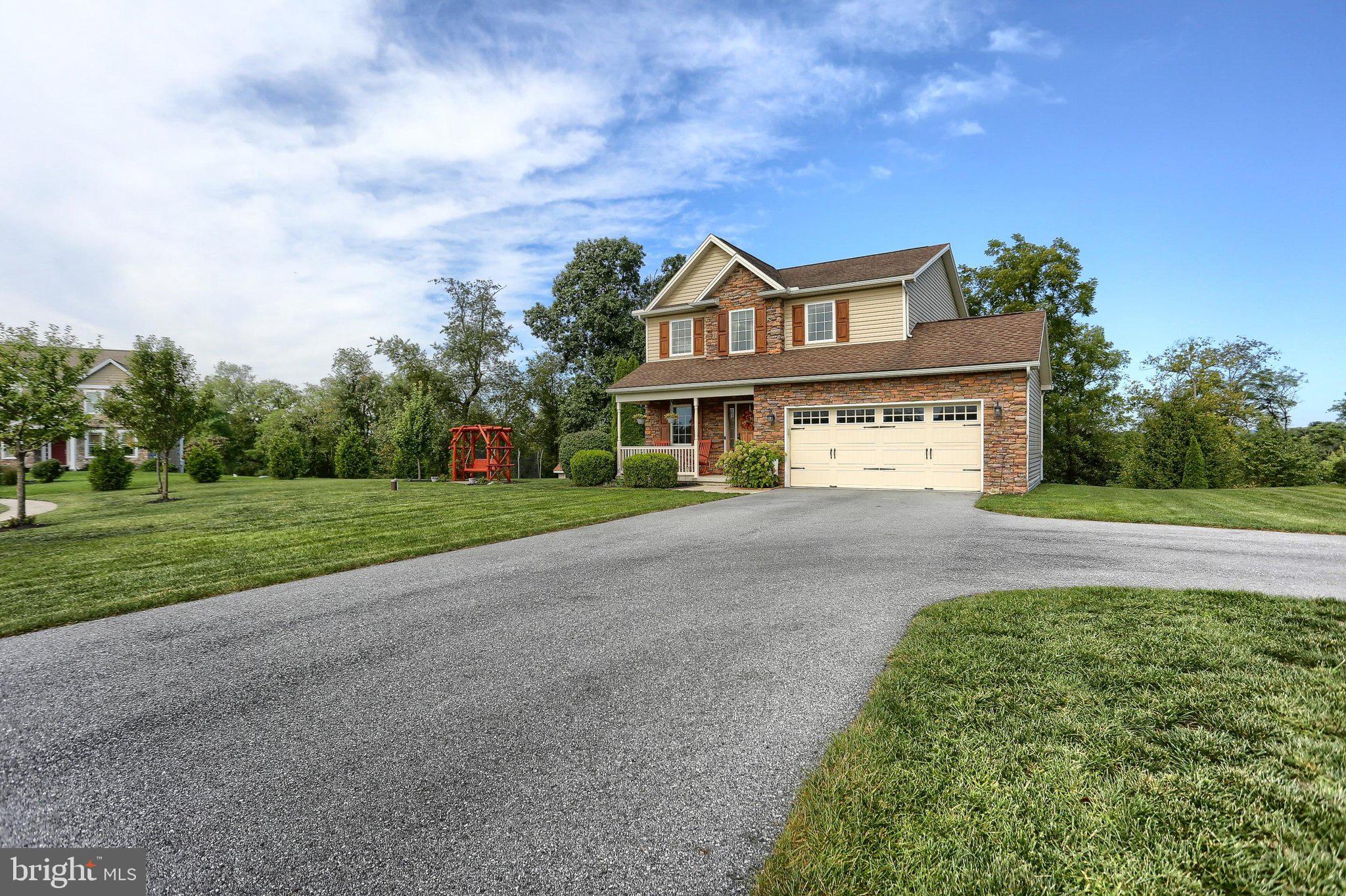 6 HARVEY CIRCLE