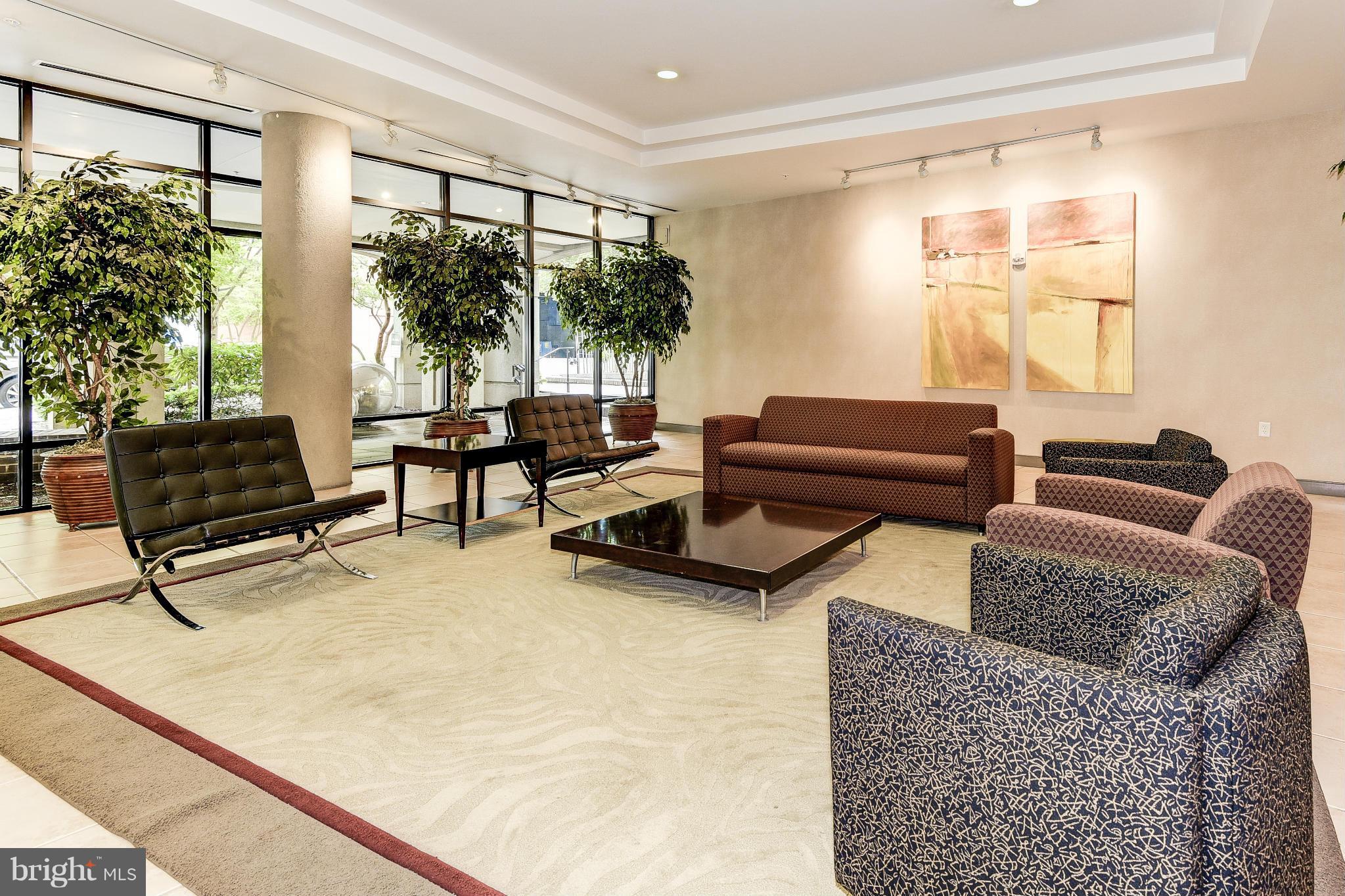 8045 AT SILVER SPRING METRO - Residential