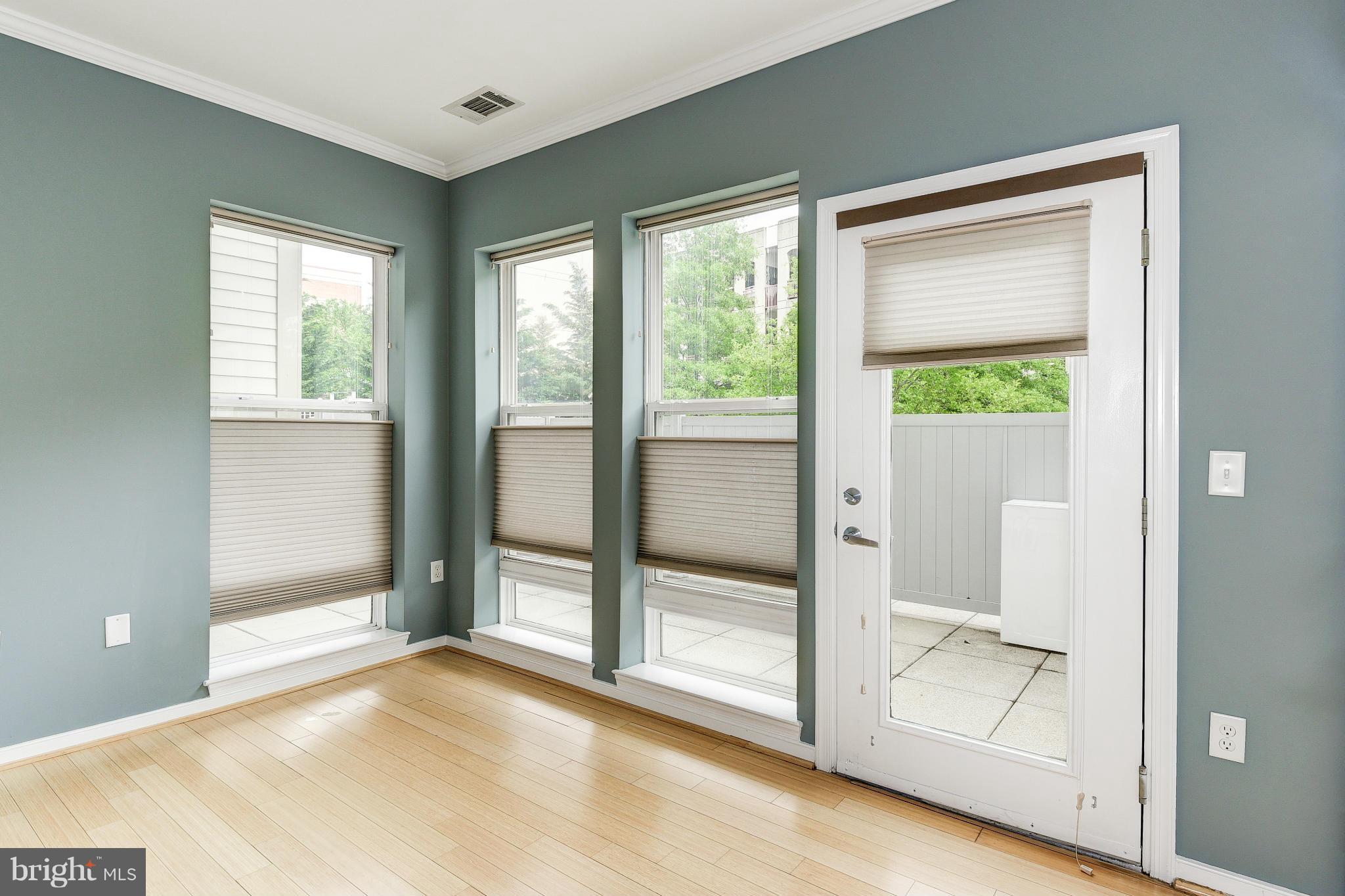 8045 AT SILVER SPRING METRO - Residential