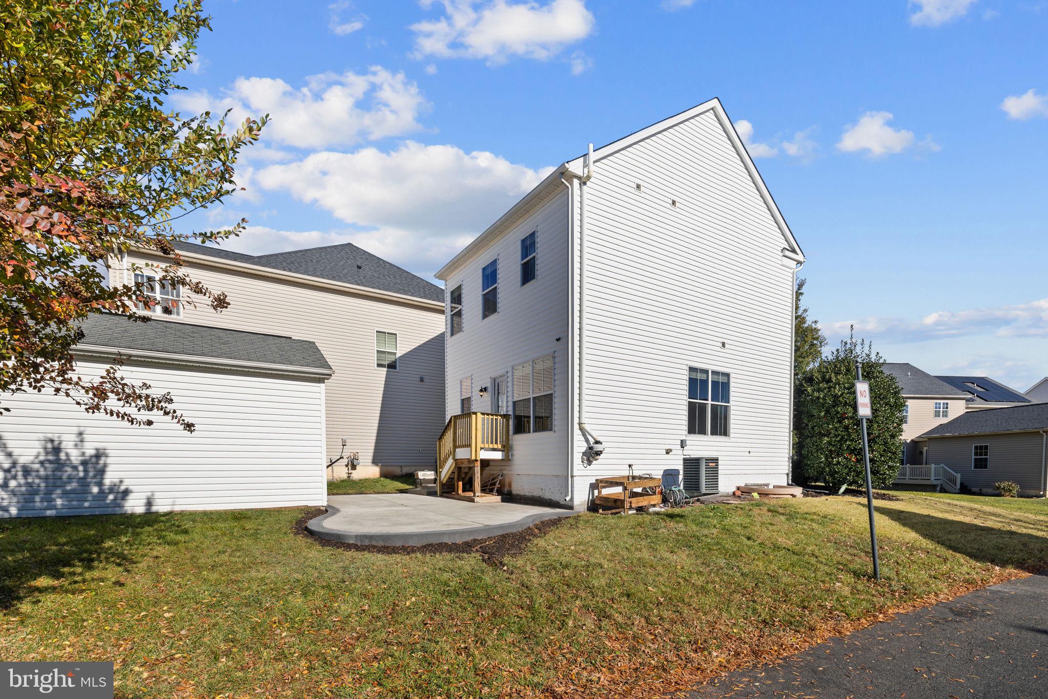 MEADOWS AT MORRIS FARM - Residential