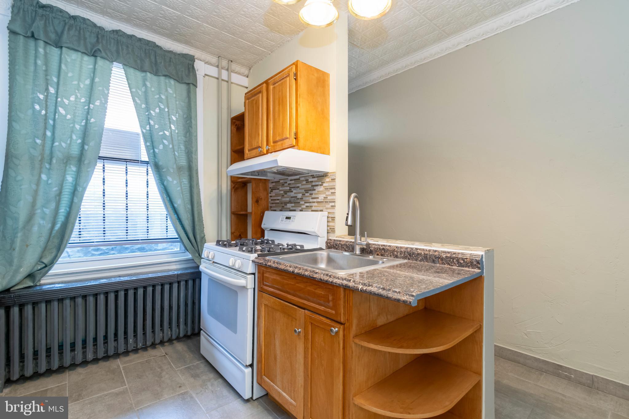 MADISON EASTEND - Residential Lease