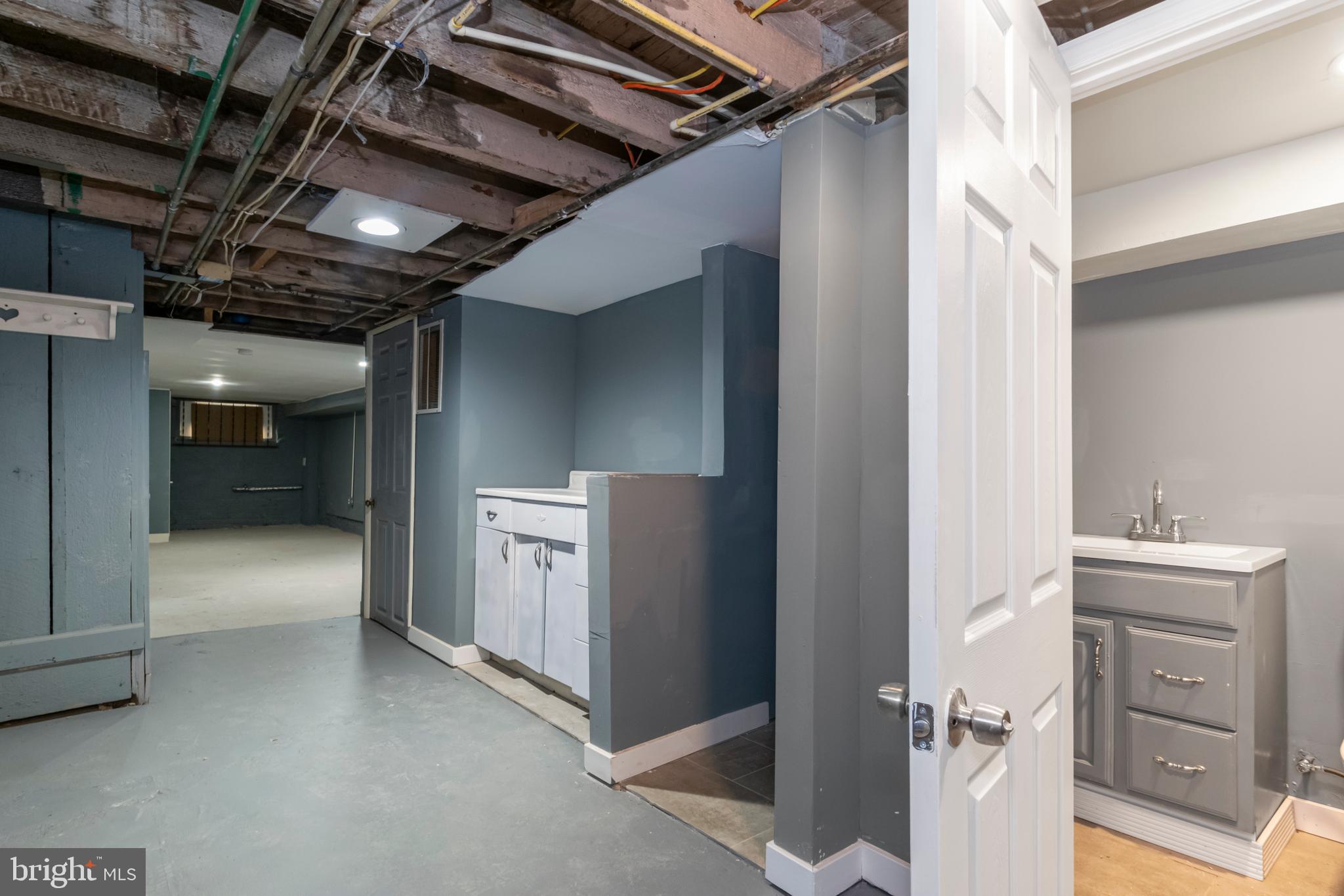 MADISON EASTEND - Residential Lease