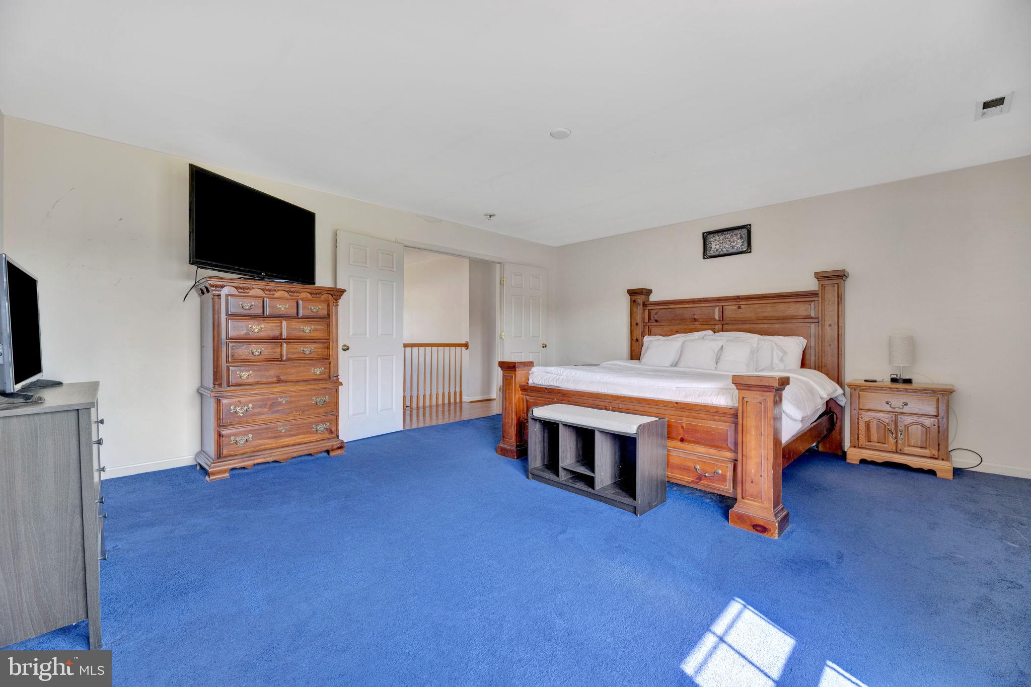 CROSS POINT - Residential